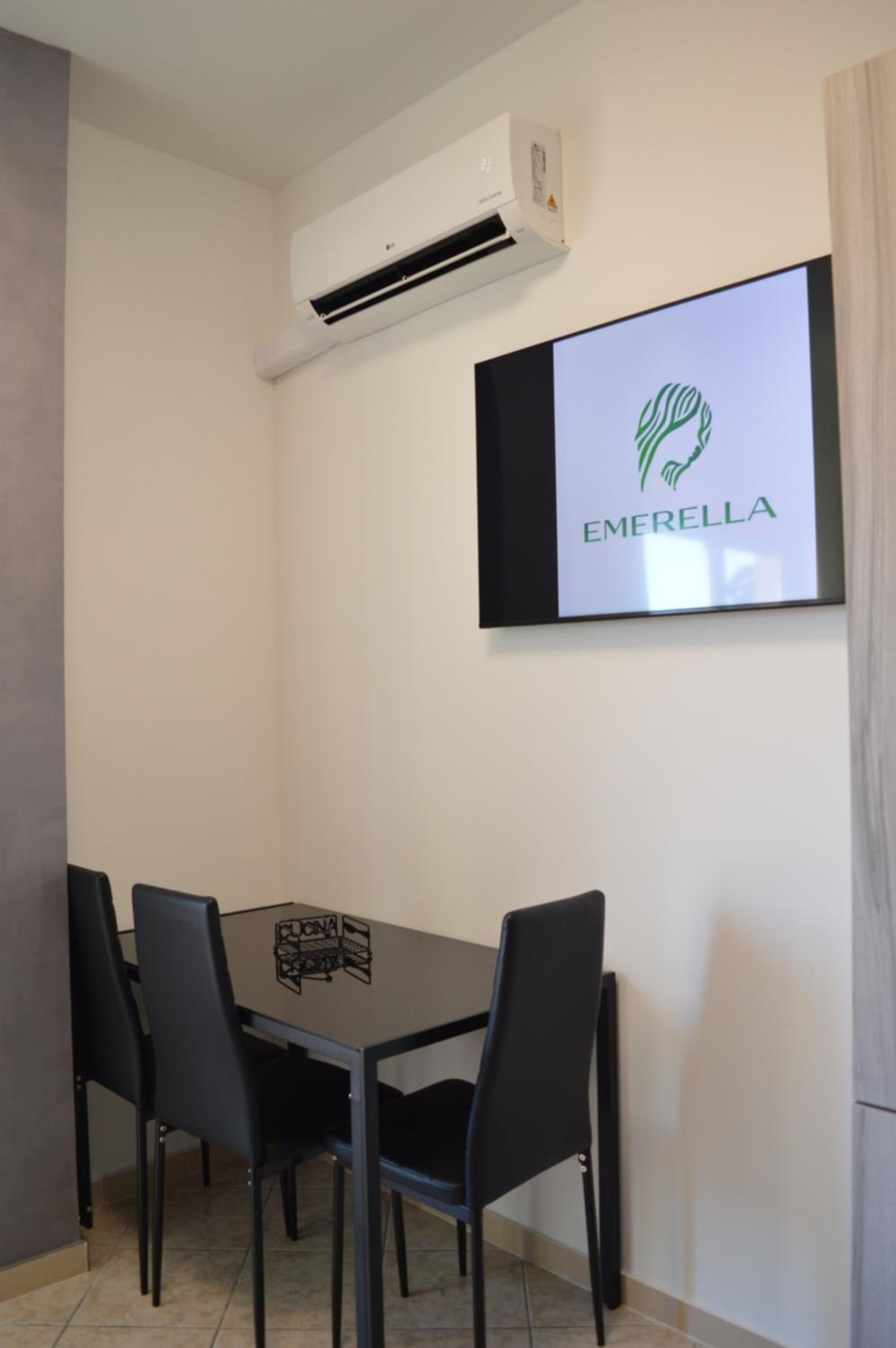 Emerella Guest House Siderno Beach view 4