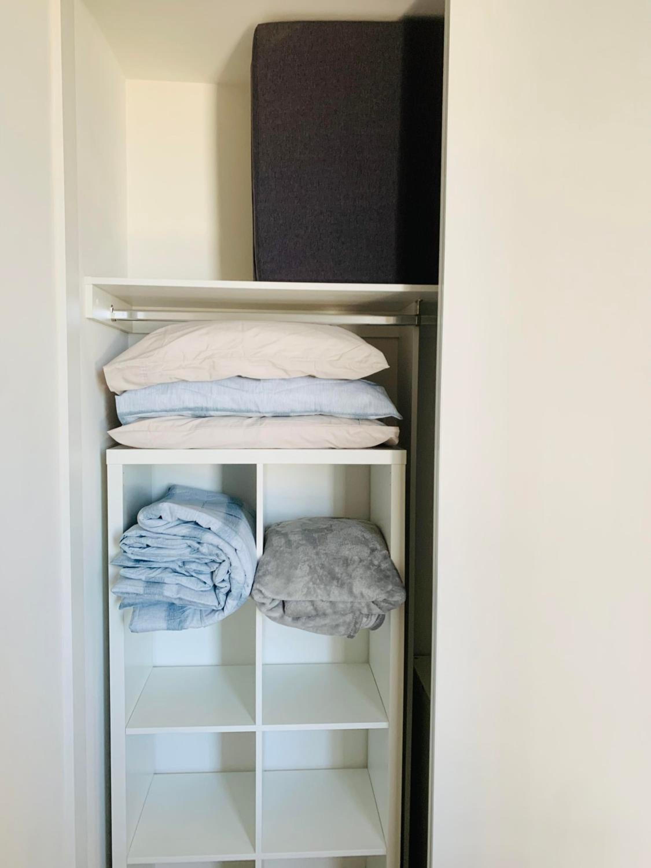 Melbourne CBD Empire Apartment