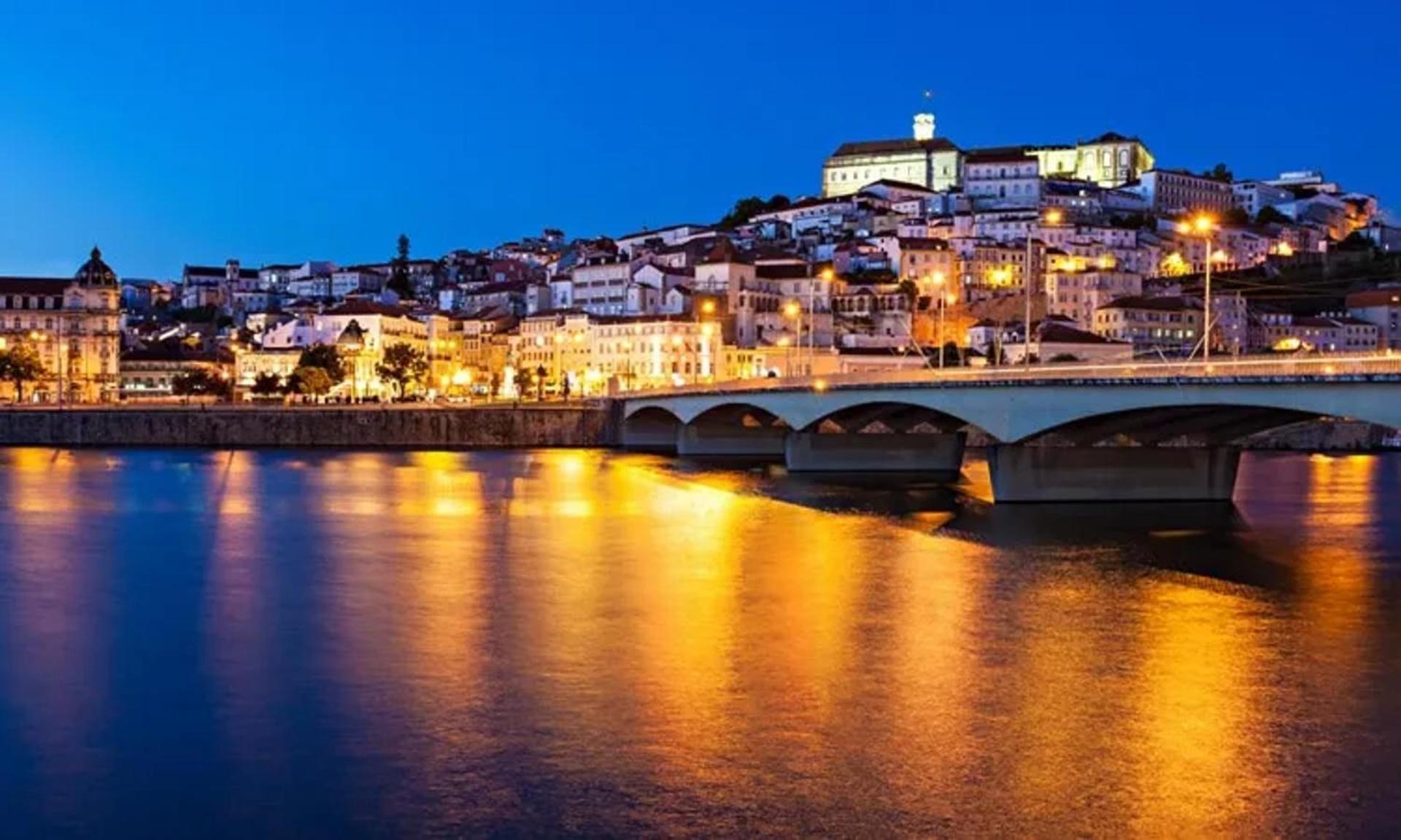2-Bedrooms Sleeps 4 10 min drive to Coimbra view 2
