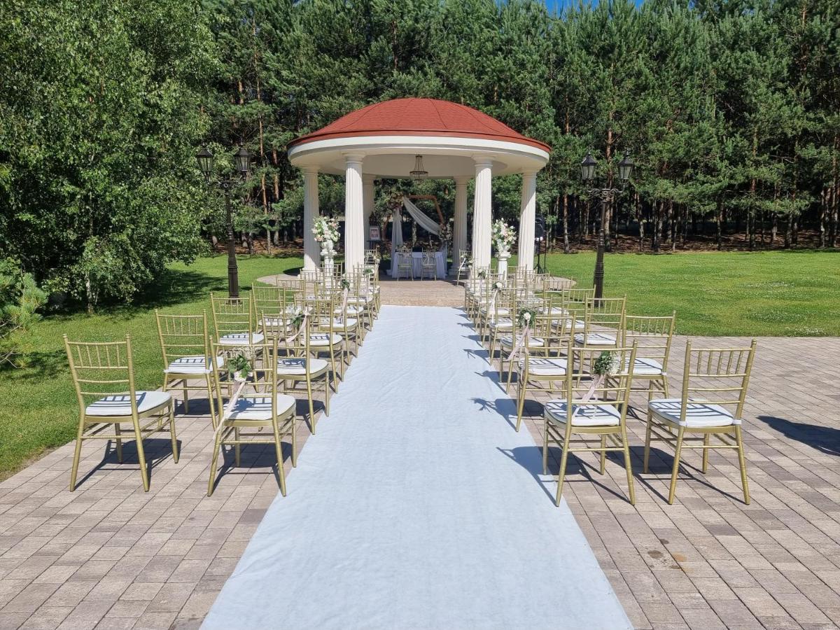 outdoor BBQ area