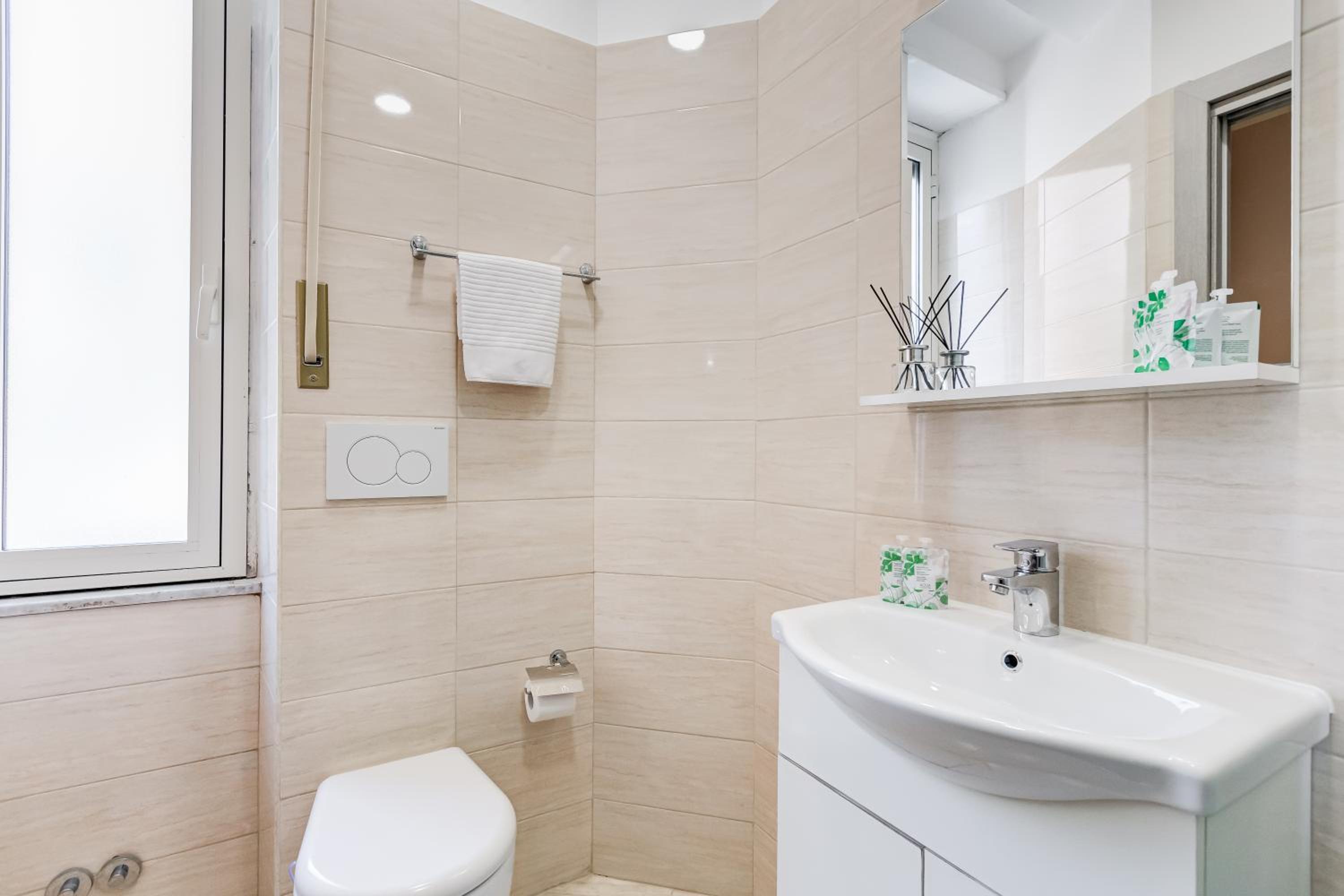 BDC - Prestige 3Bdr 3Bath in Monti District