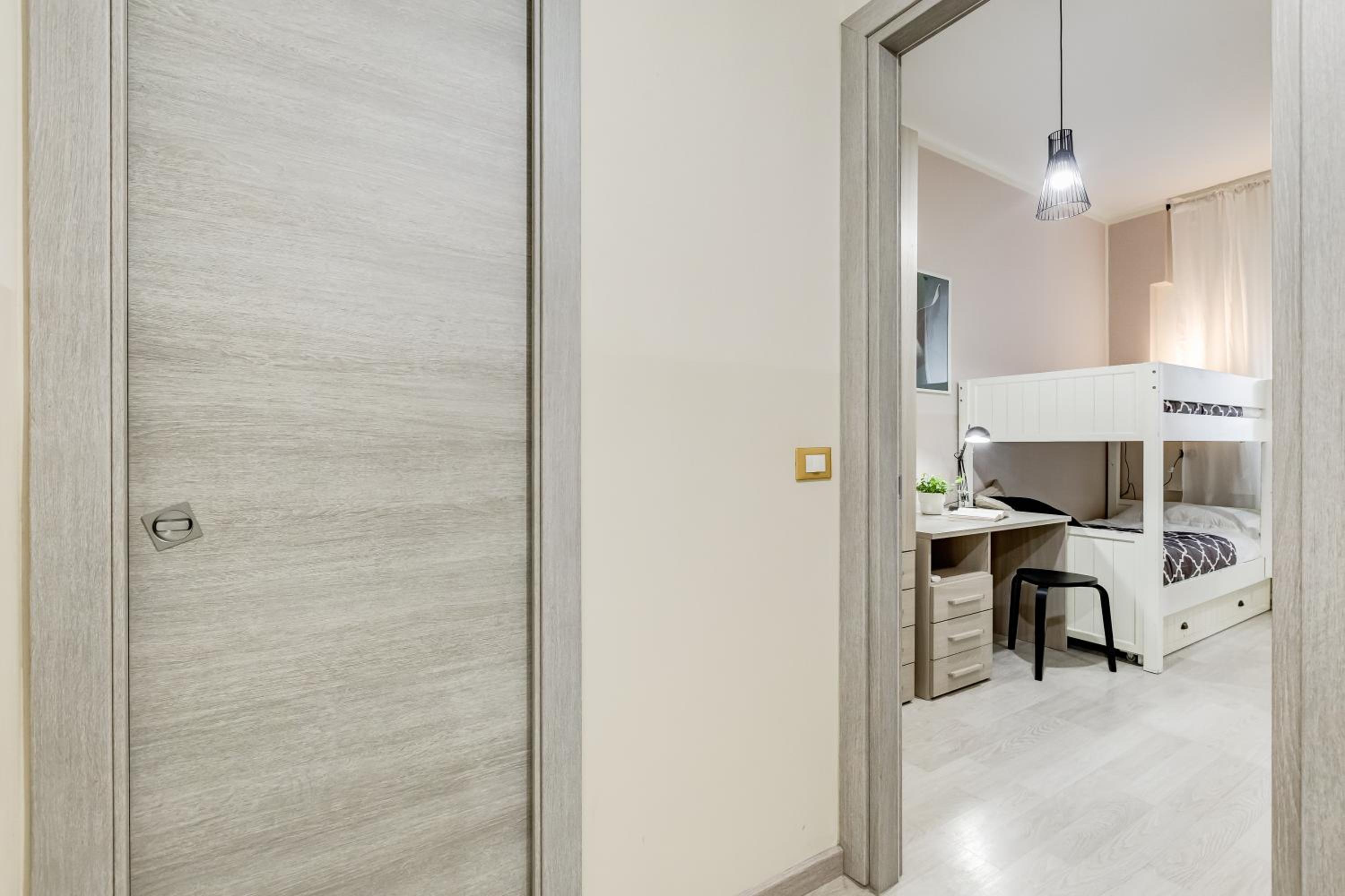 BDC - Prestige 3Bdr 3Bath in Monti District