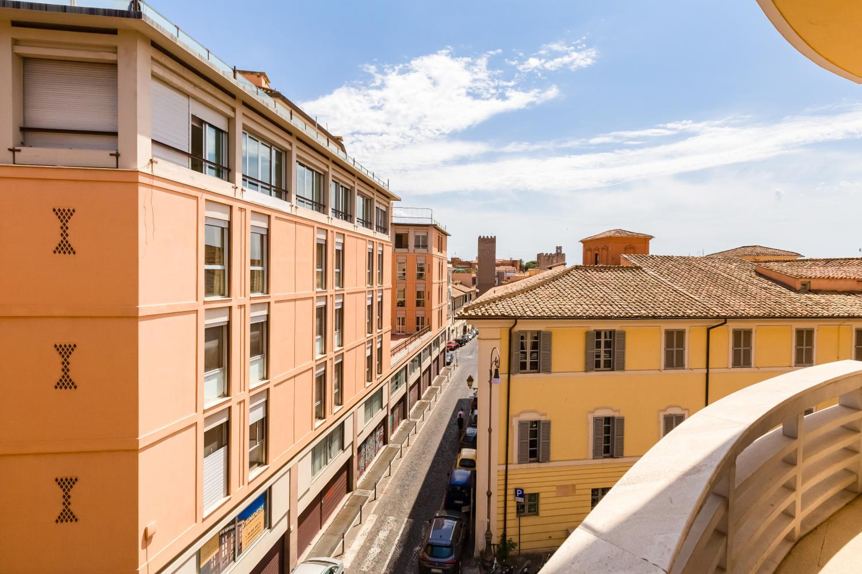 BDC - Prestige 3Bdr 3Bath in Monti District