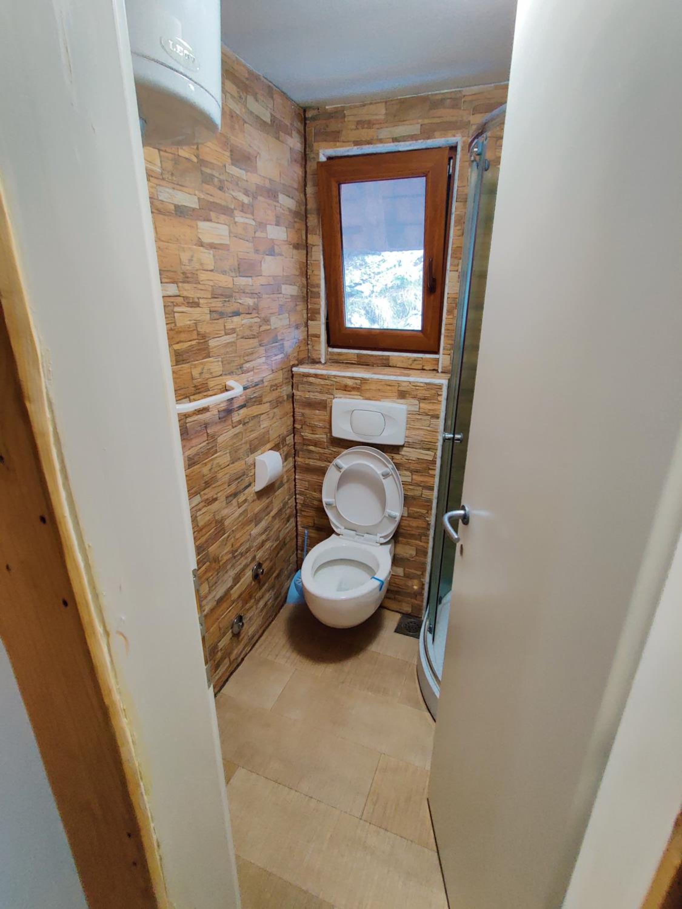 Photo 28