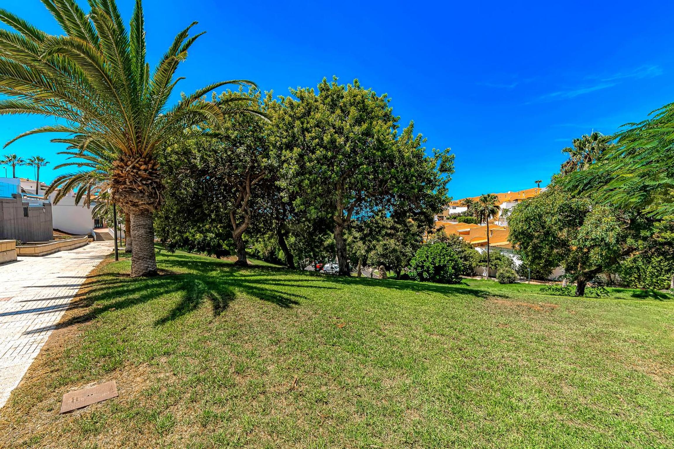 Renovated Seaviews Paradise Court