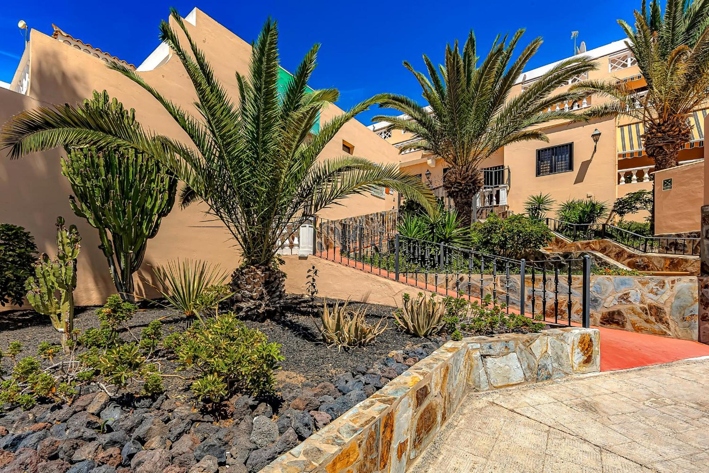 Renovated Seaviews Paradise Court