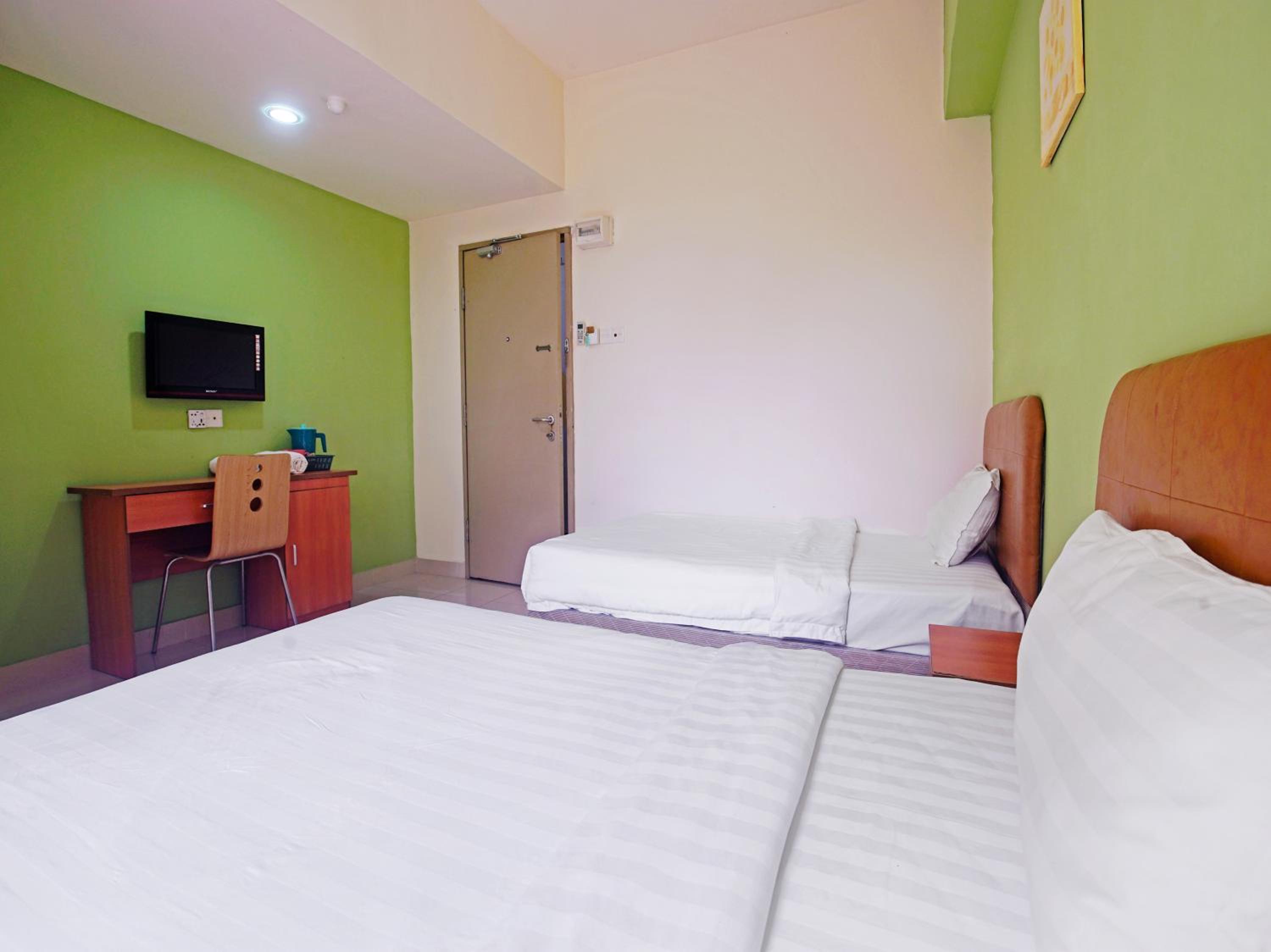 Swing & Pillows - Night Queen Hotel KLIA 1 KLIA 2, Sepang photo 2