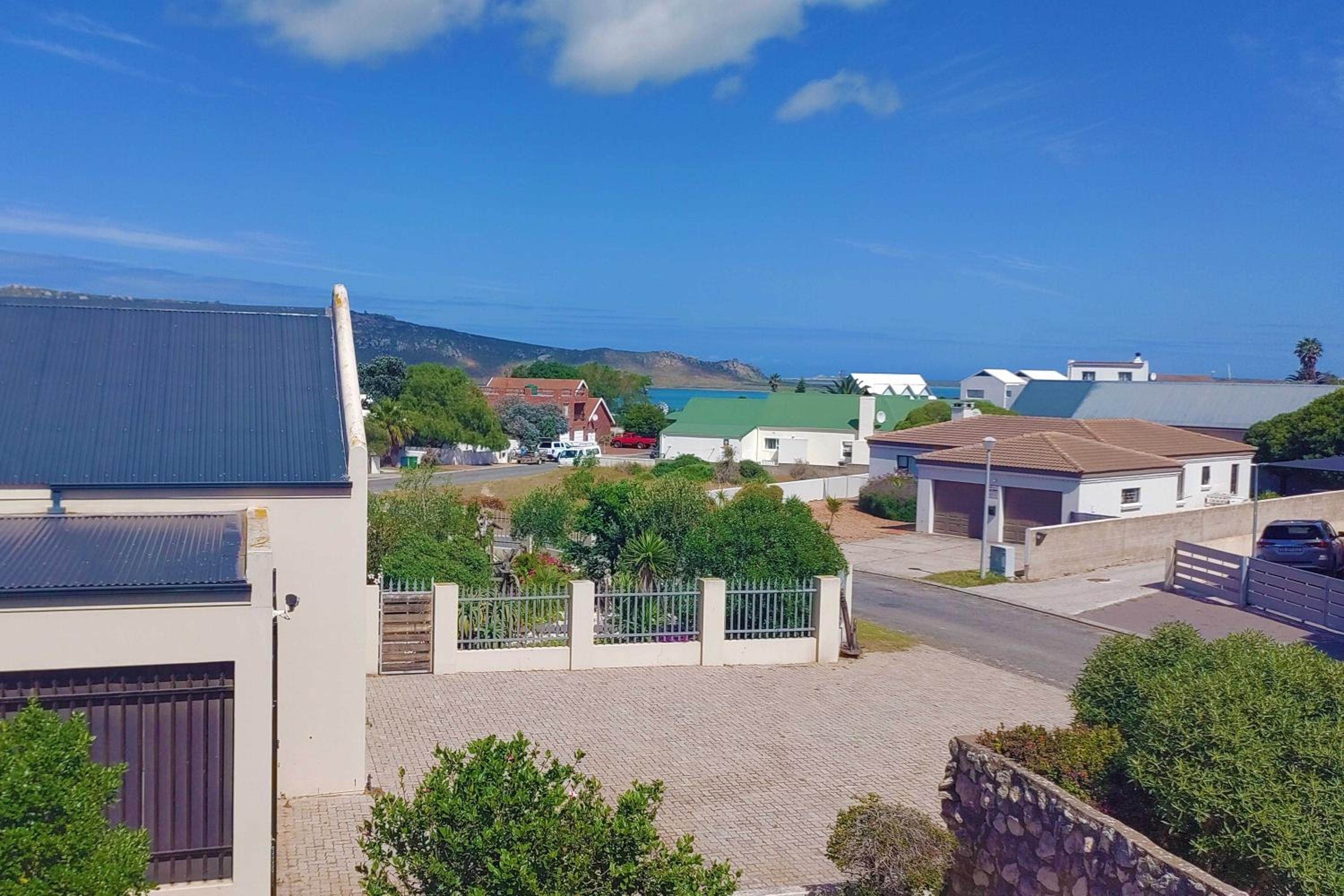 Ocean House Holiday Accommodation view 2