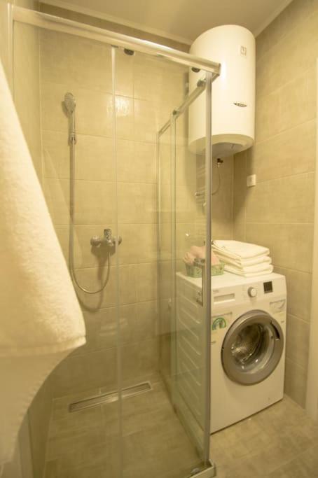 WHITE FIELDS-Central 2-bdrm apartment with parking view 5