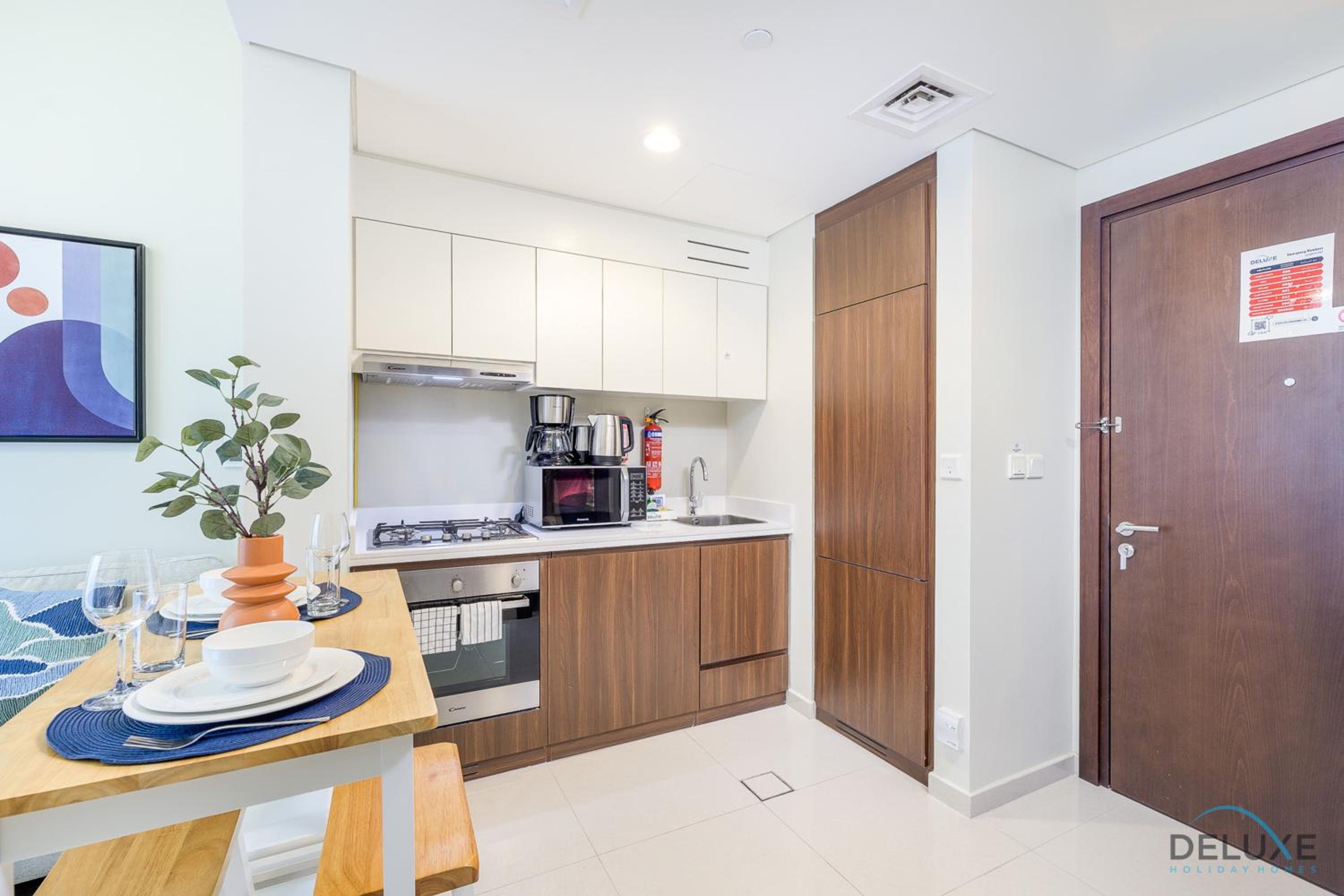 Distinguished 1BR at Vera Tower Business Bay by Deluxe Holiday Homes