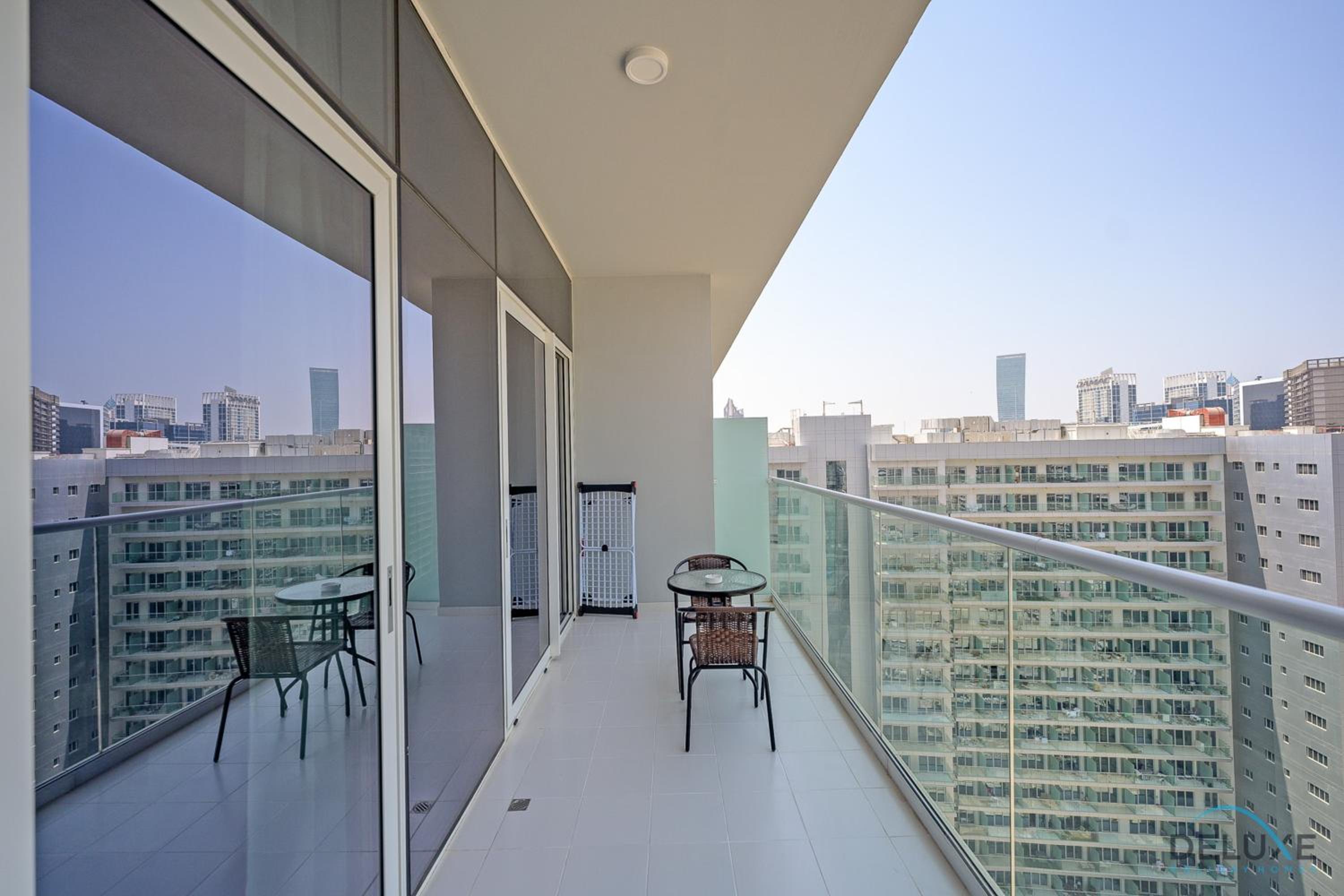 Distinguished 1BR at Vera Tower Business Bay by Deluxe Holiday Homes