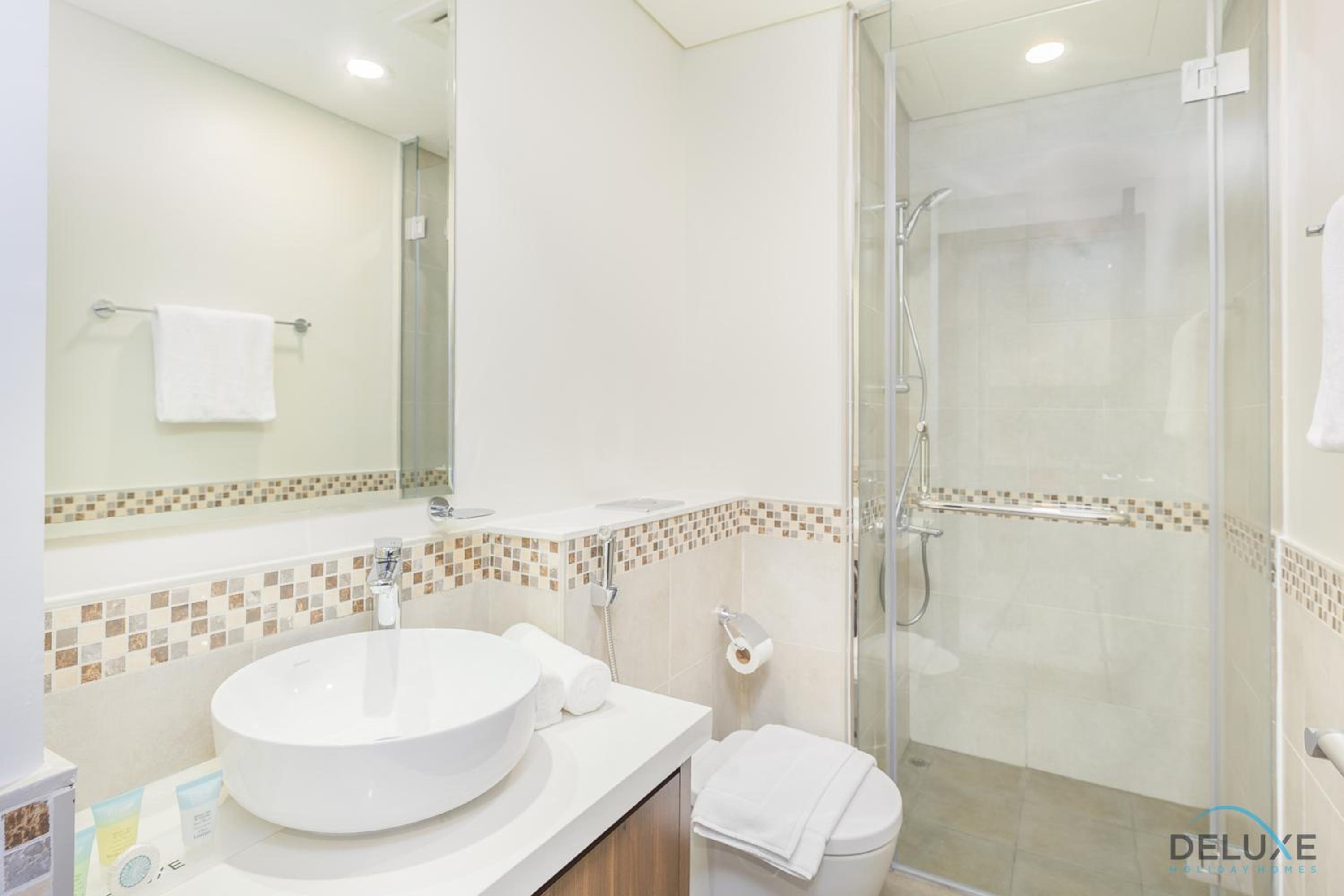 Distinguished 1BR at Vera Tower Business Bay by Deluxe Holiday Homes