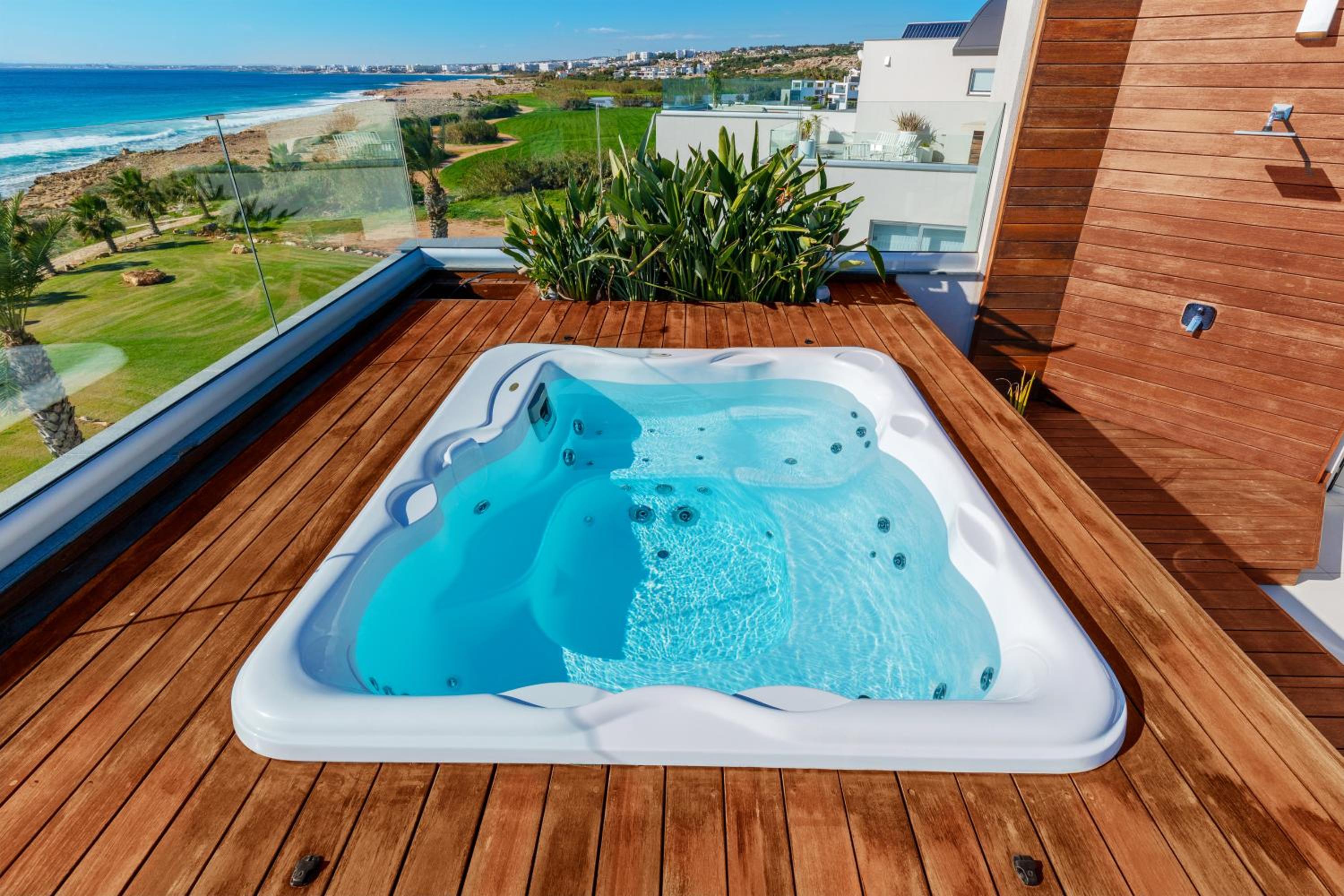 Beachfront Luxury Villa Glory