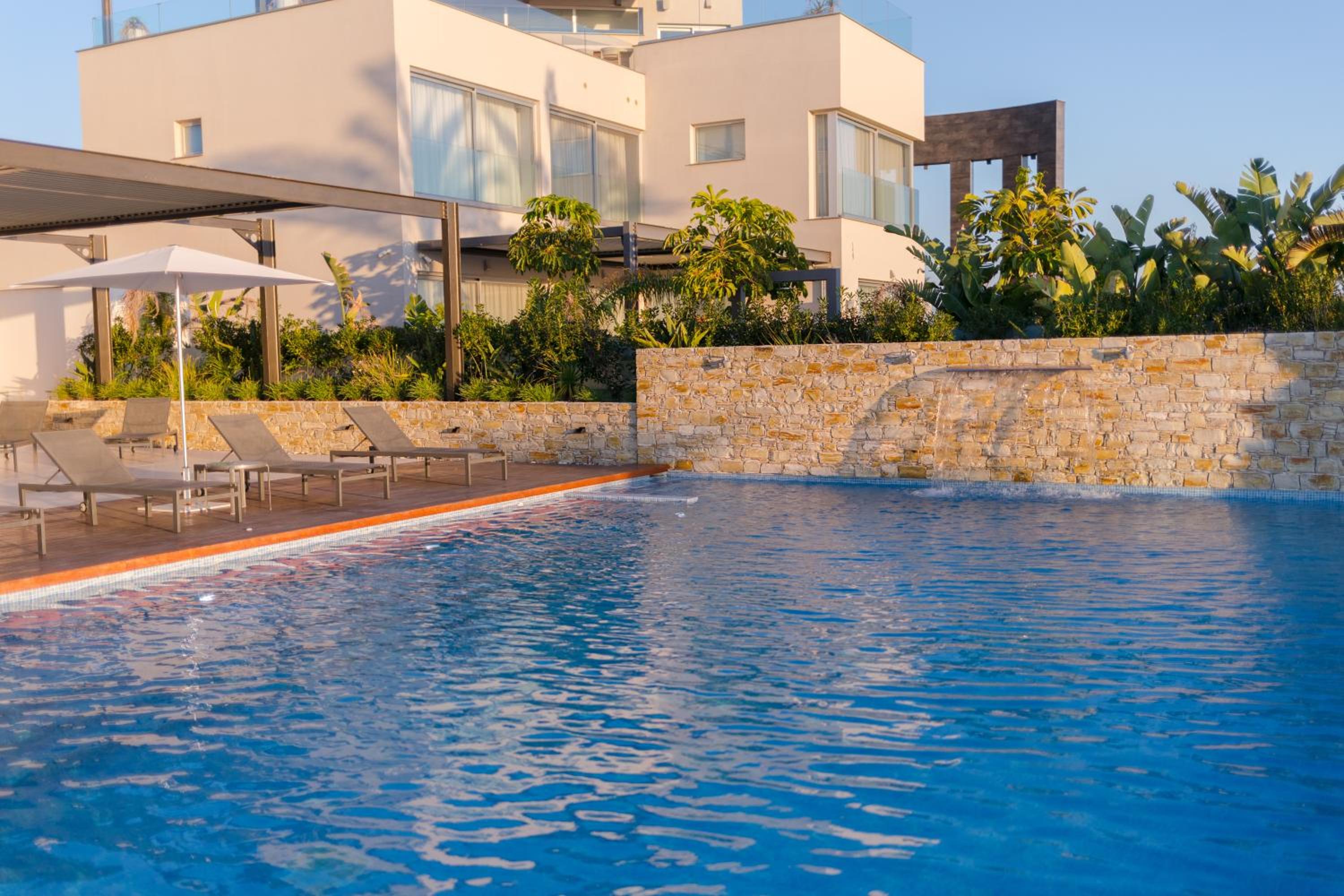 Beachfront Luxury Villa Glory