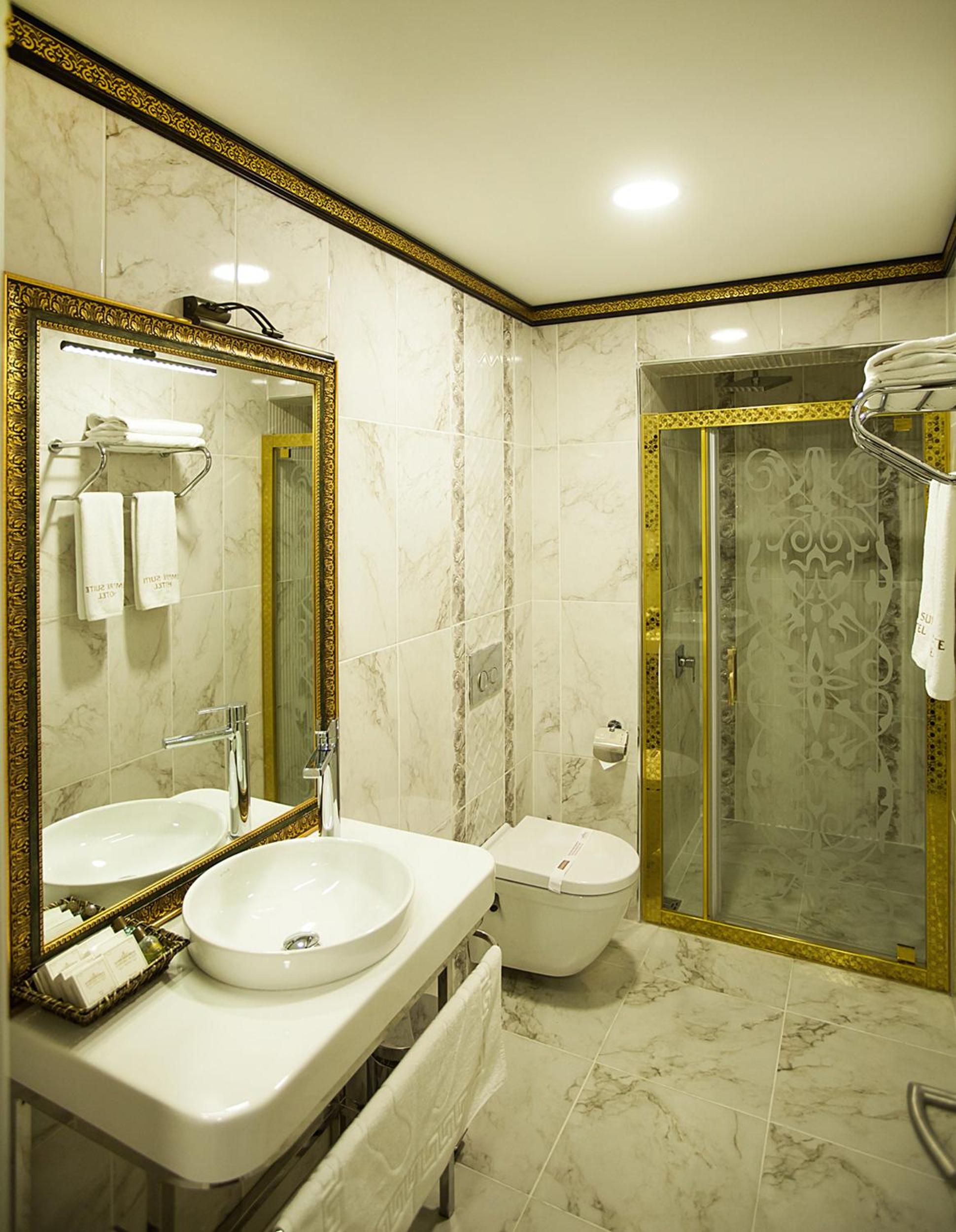 Empire Suite Hotel - Image 62