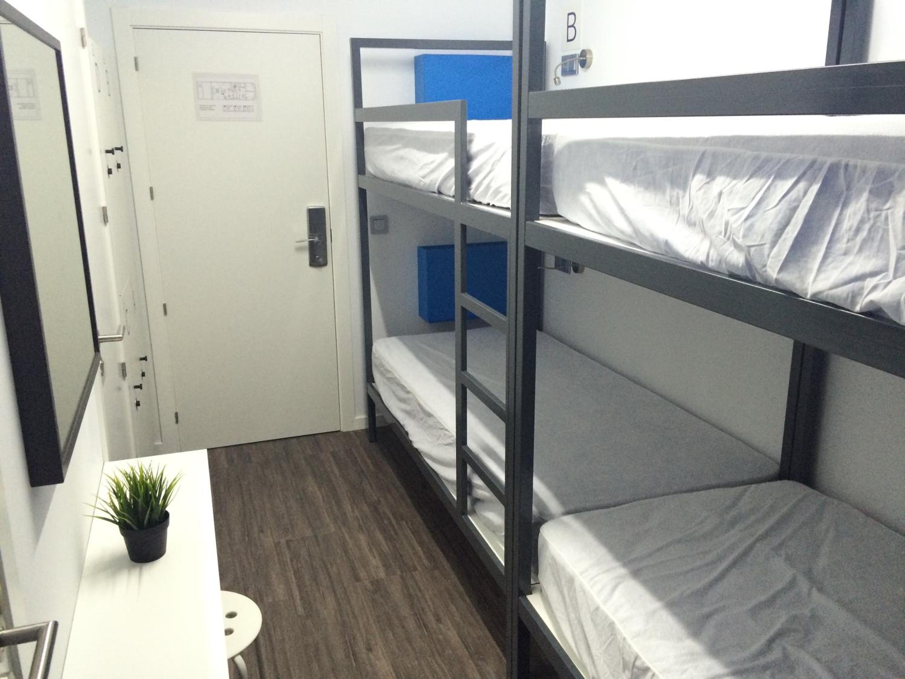 Chameleon Youth Hostel Alicante