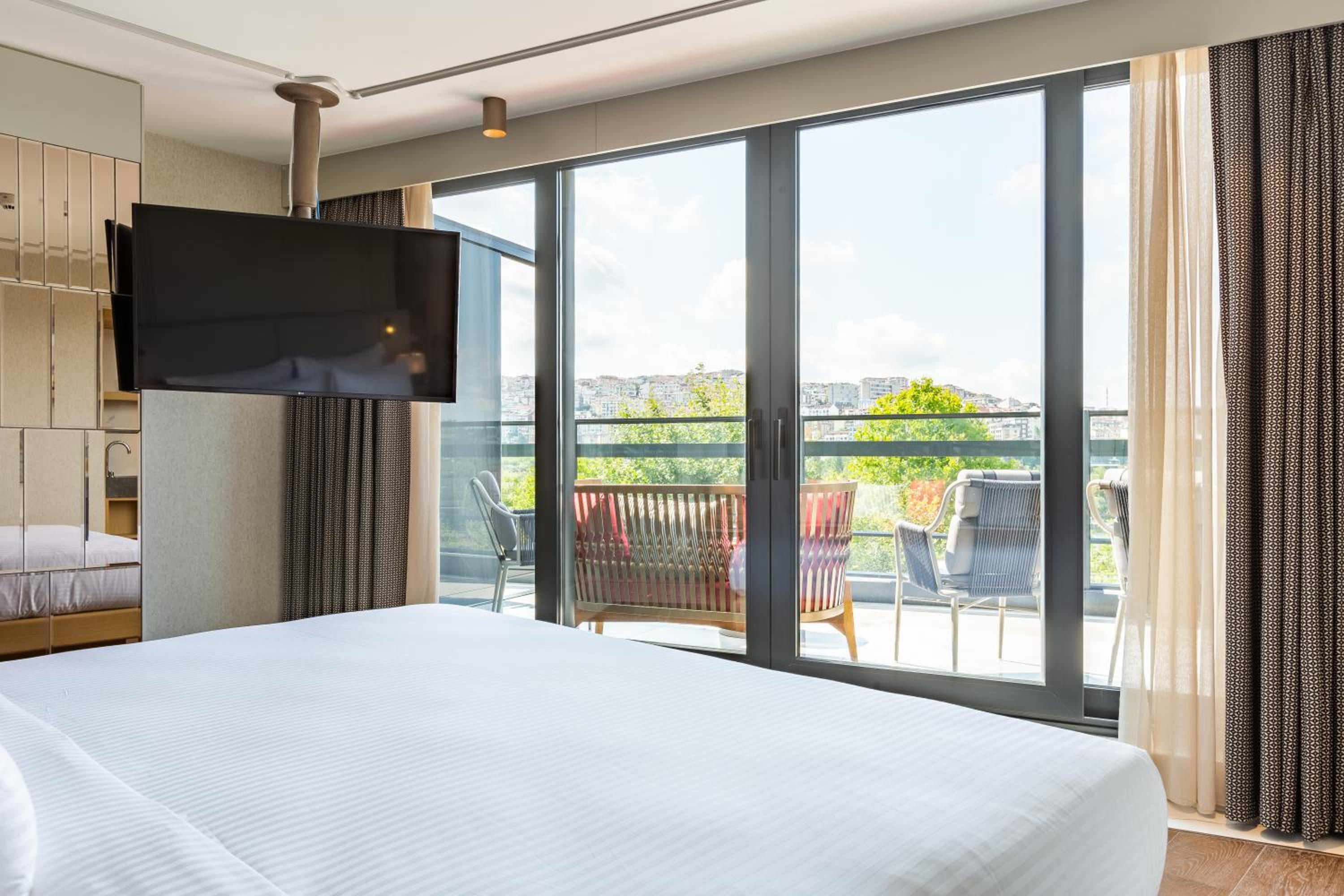 Stayso The House Otel - Image 53