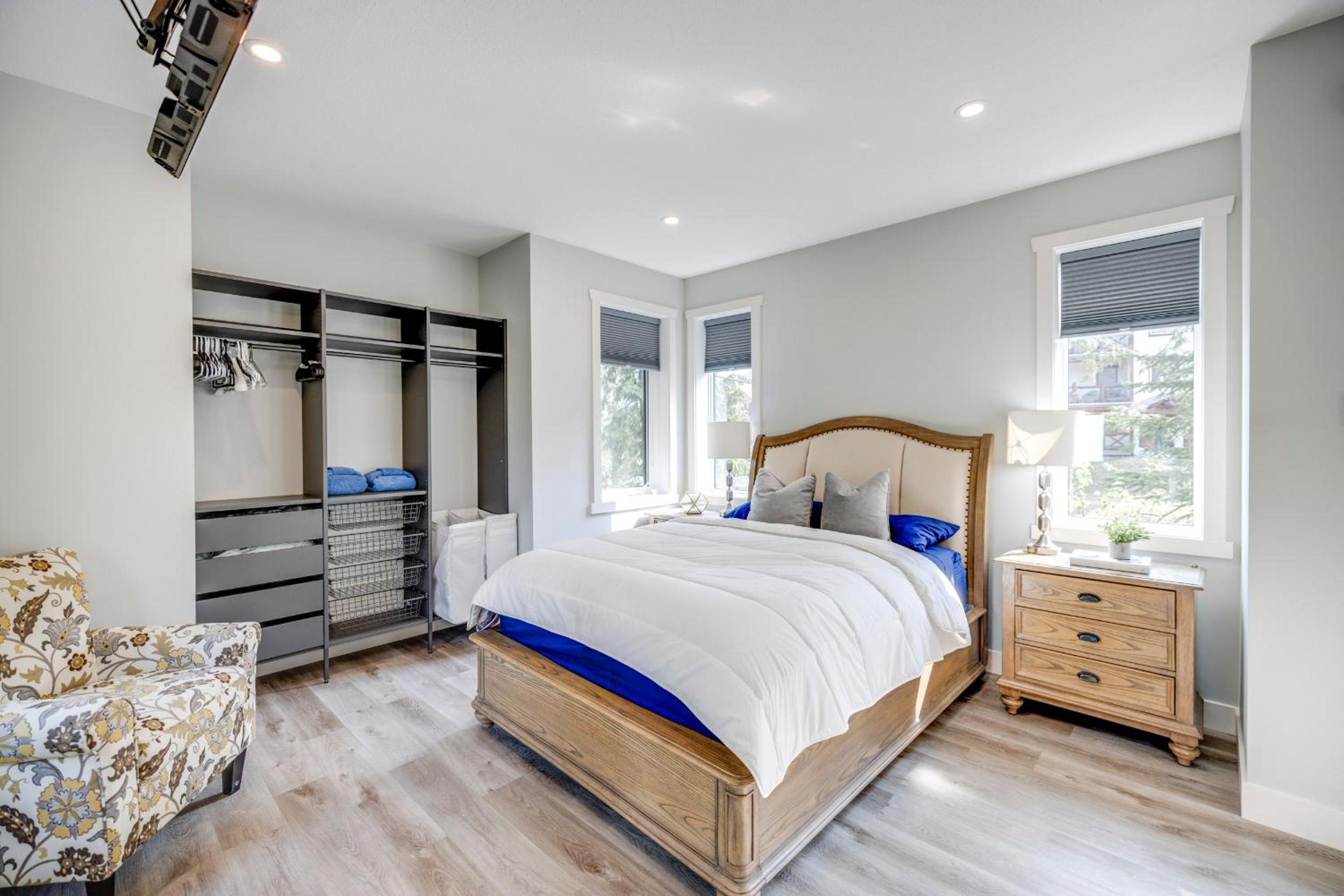 Ski in Ski Out with Huge Game Room and Hot Tub