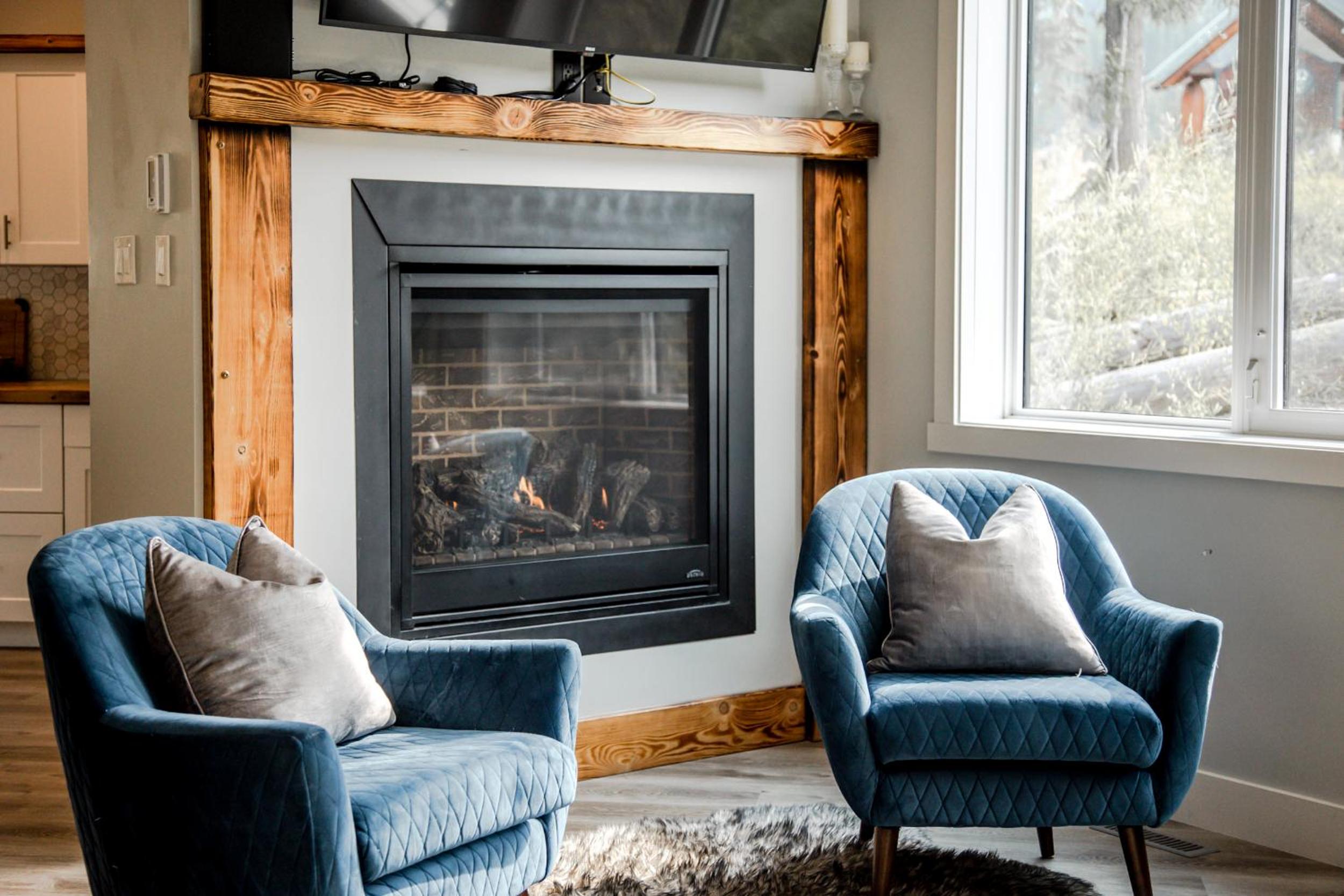 Ski in Ski Out with Huge Game Room and Hot Tub