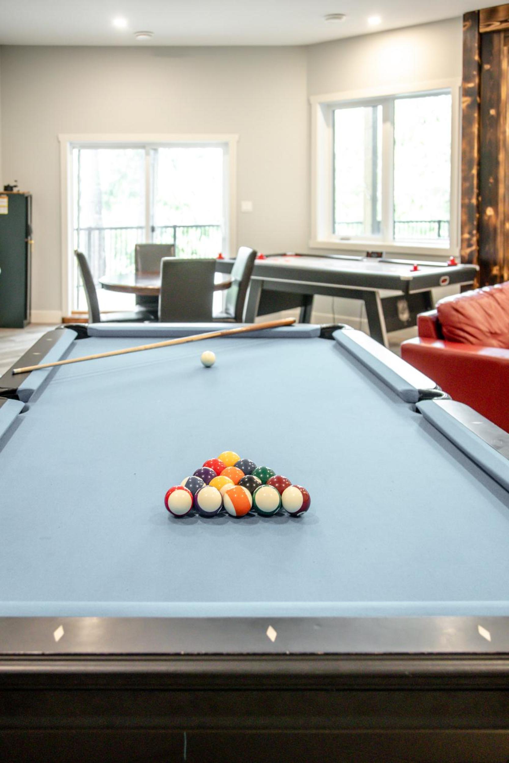 Ski in Ski Out with Huge Game Room and Hot Tub
