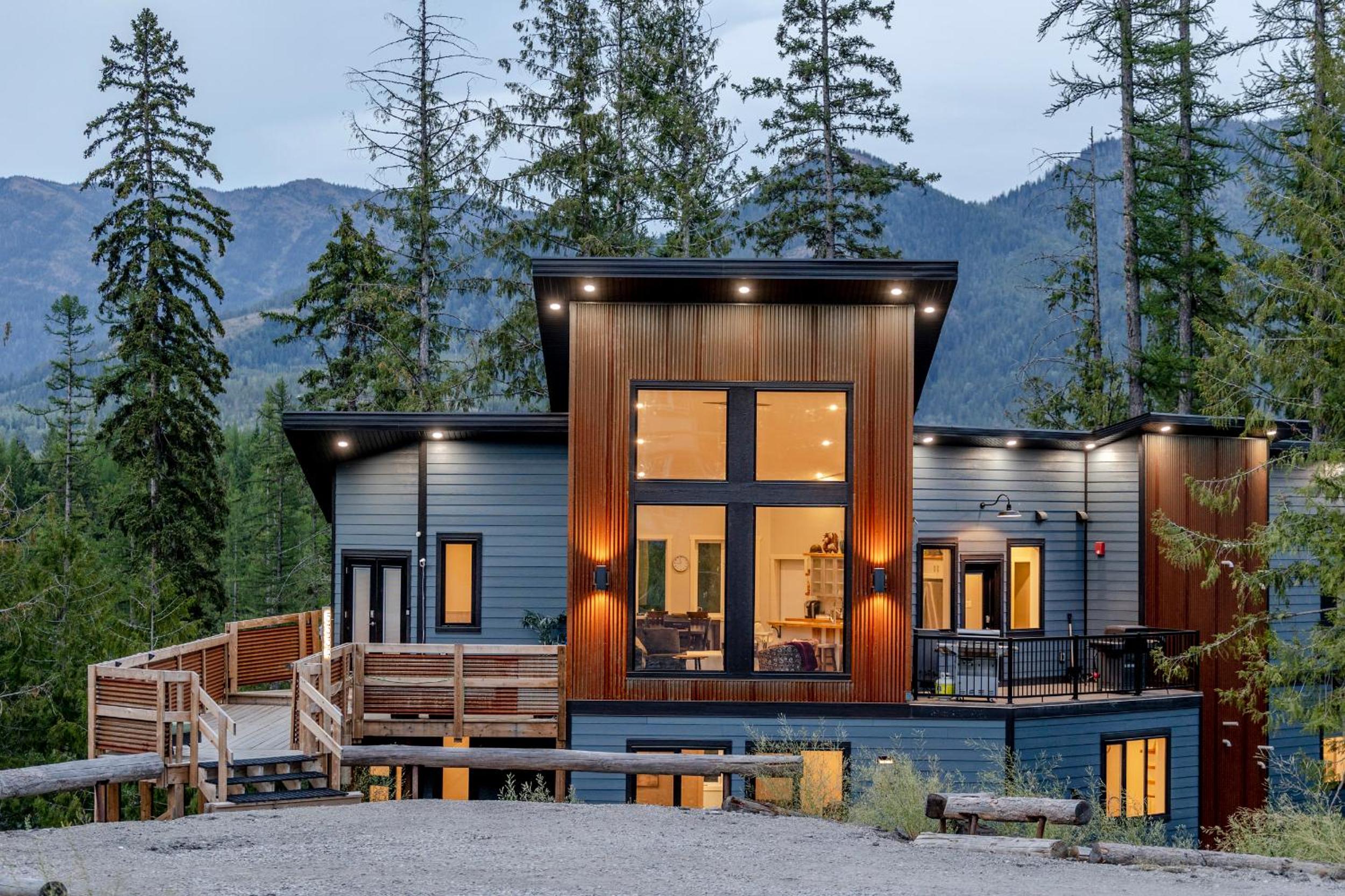 Ski in Ski Out with Huge Game Room and Hot Tub