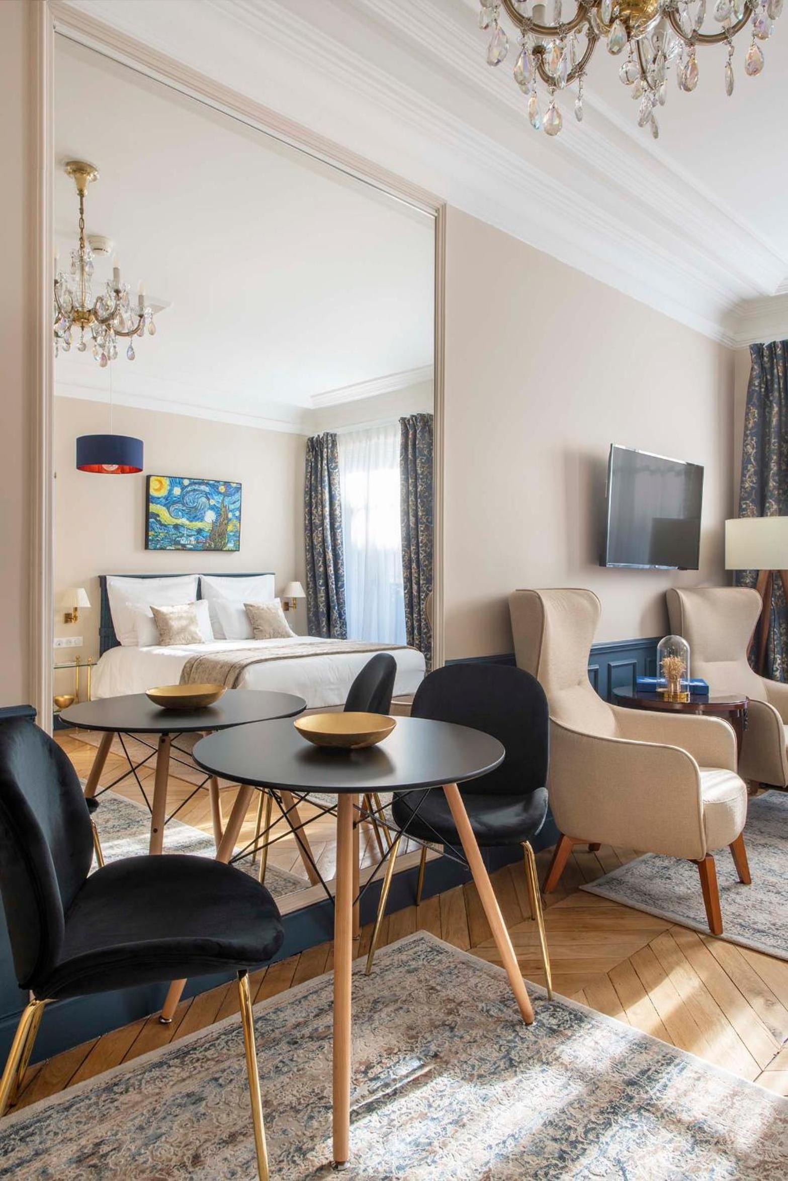 LE BEAU MARAIS - Luxury Apartments, AIR COND, LIFT