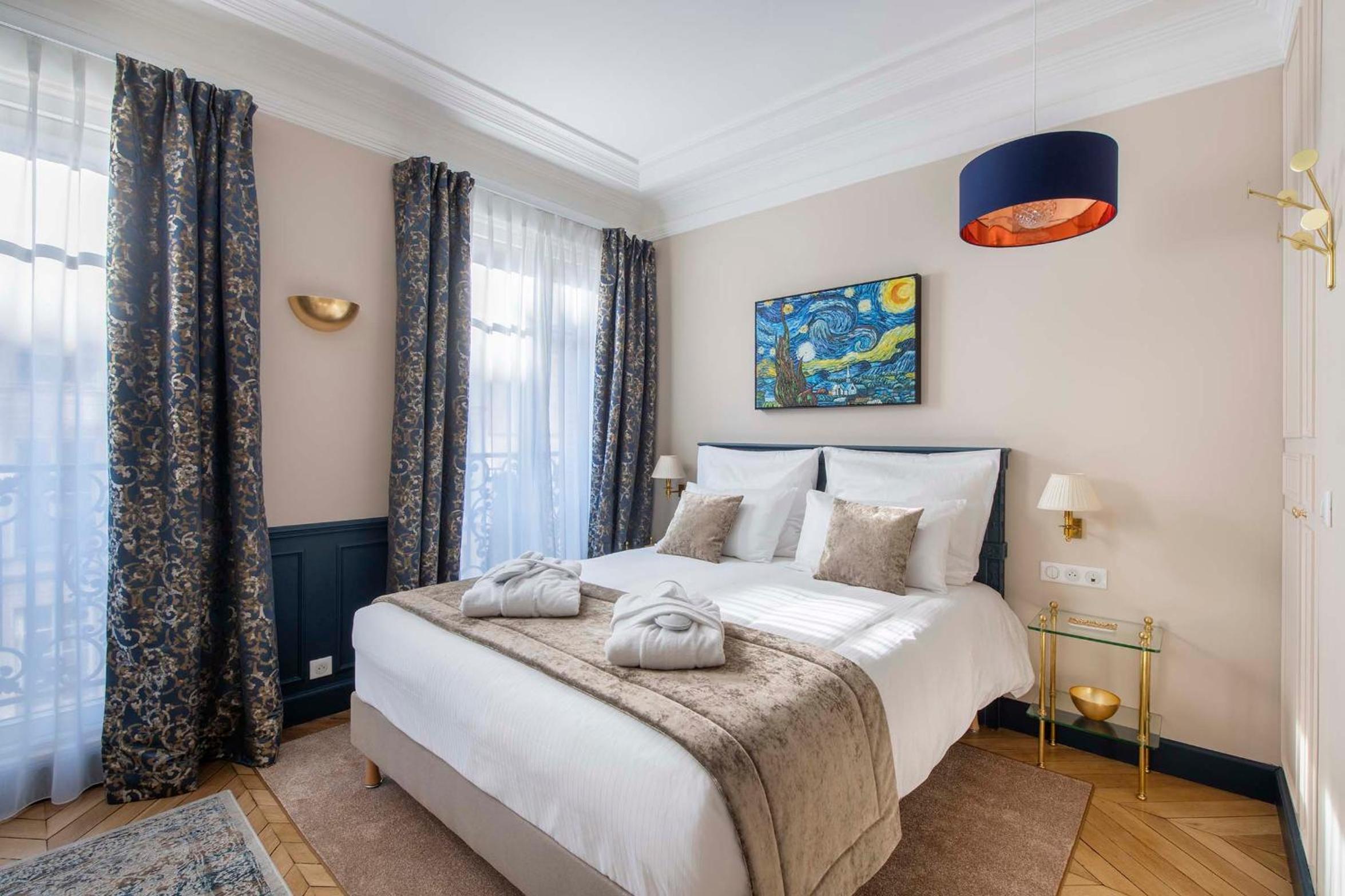 LE BEAU MARAIS - Luxury Apartments, AIR COND, LIFT