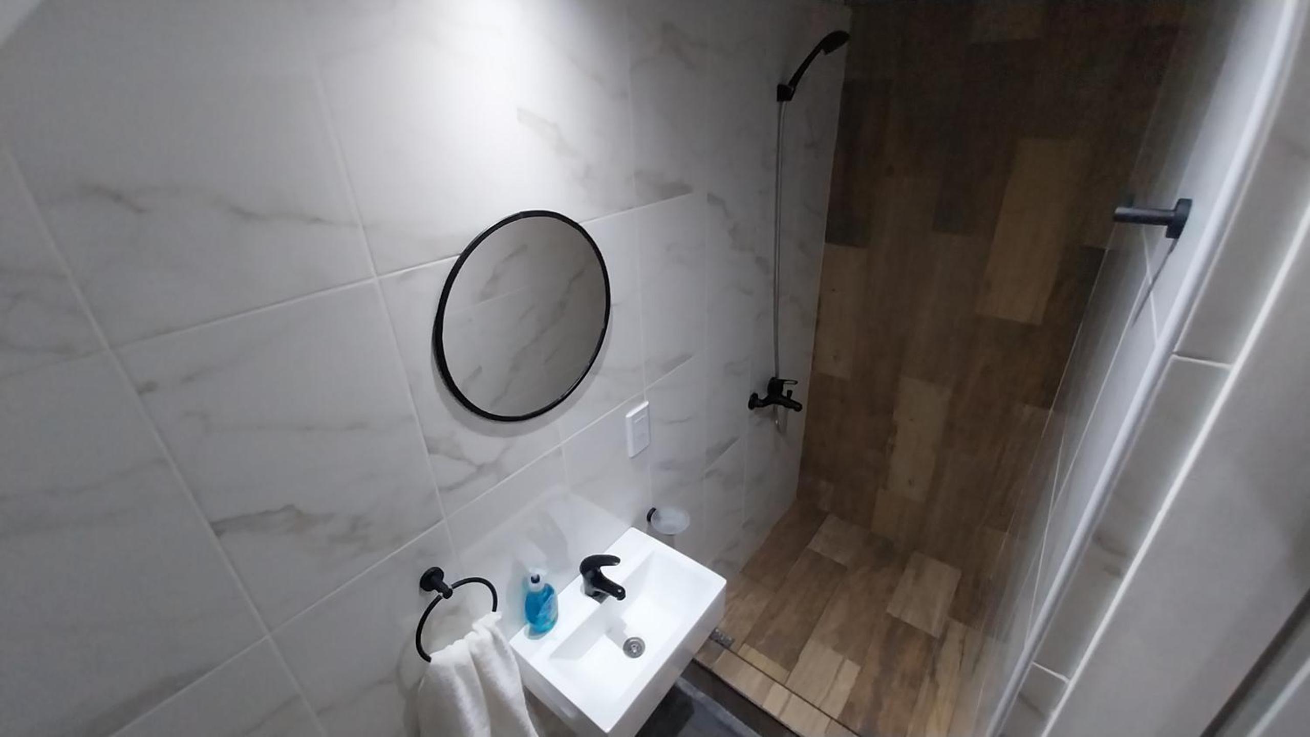Adrogue Apartment Ezeiza Airport Shuttle 24hs