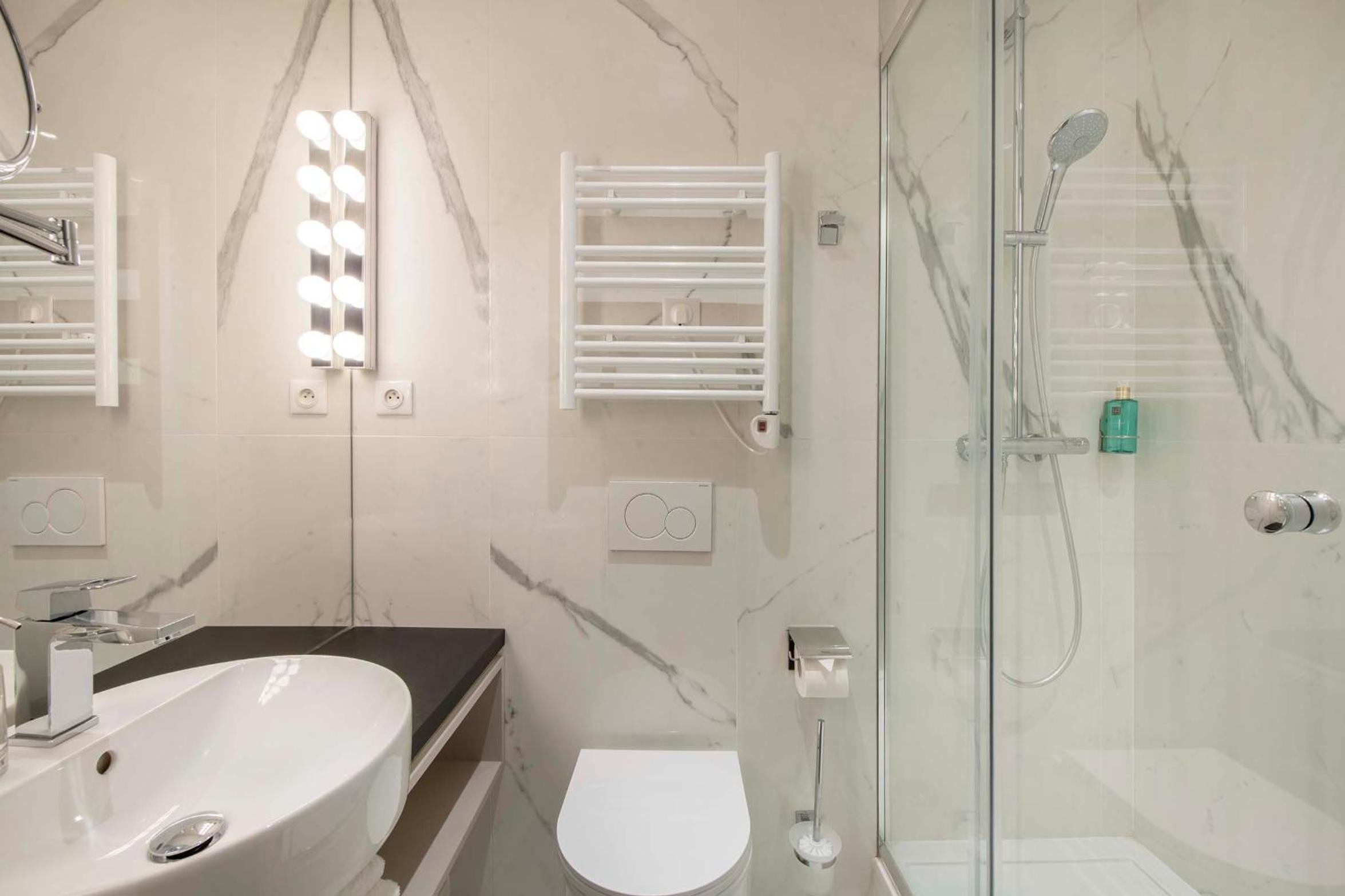LE BEAU MARAIS - Luxury Apartments, AIR COND, LIFT