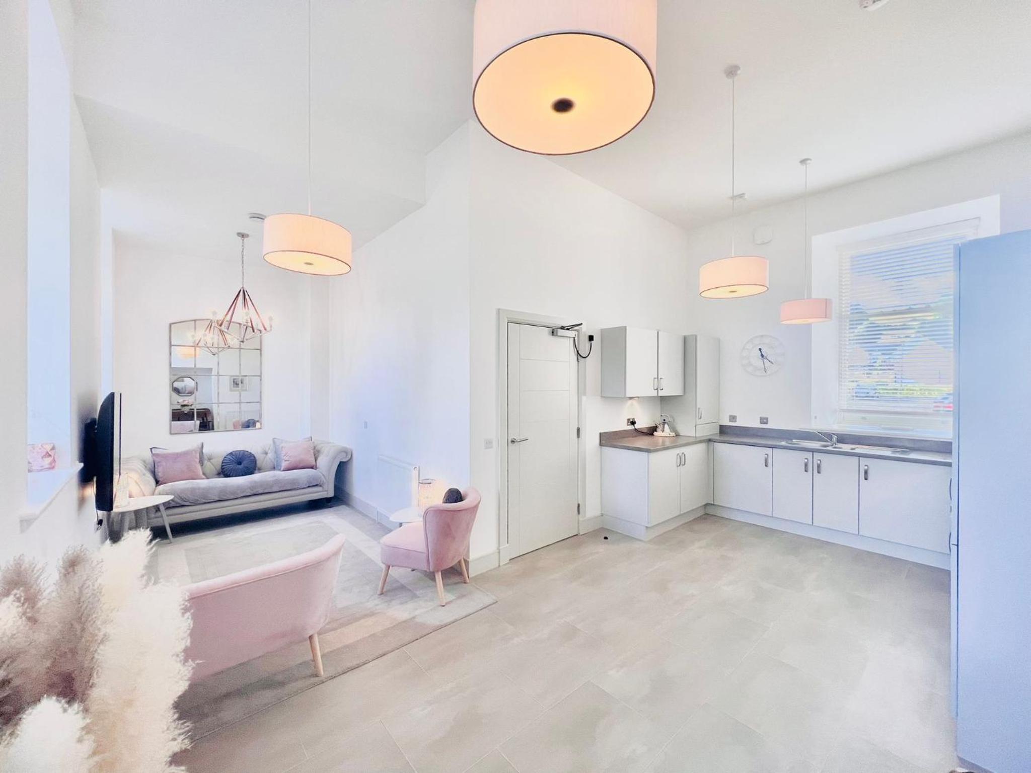 Great Glen Townhouse Inverness - Entire 3 Story Townhouse