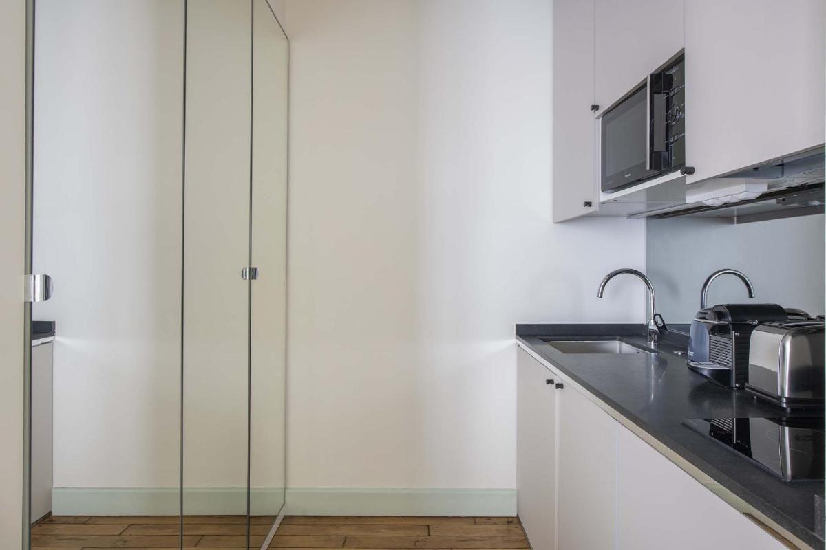LE BEAU MARAIS - Luxury Apartments, AIR COND, LIFT