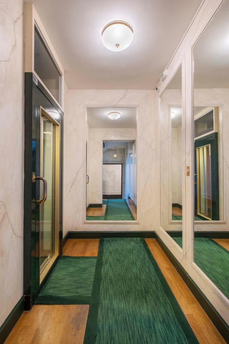 LE BEAU MARAIS - Luxury Apartments, AIR COND, LIFT