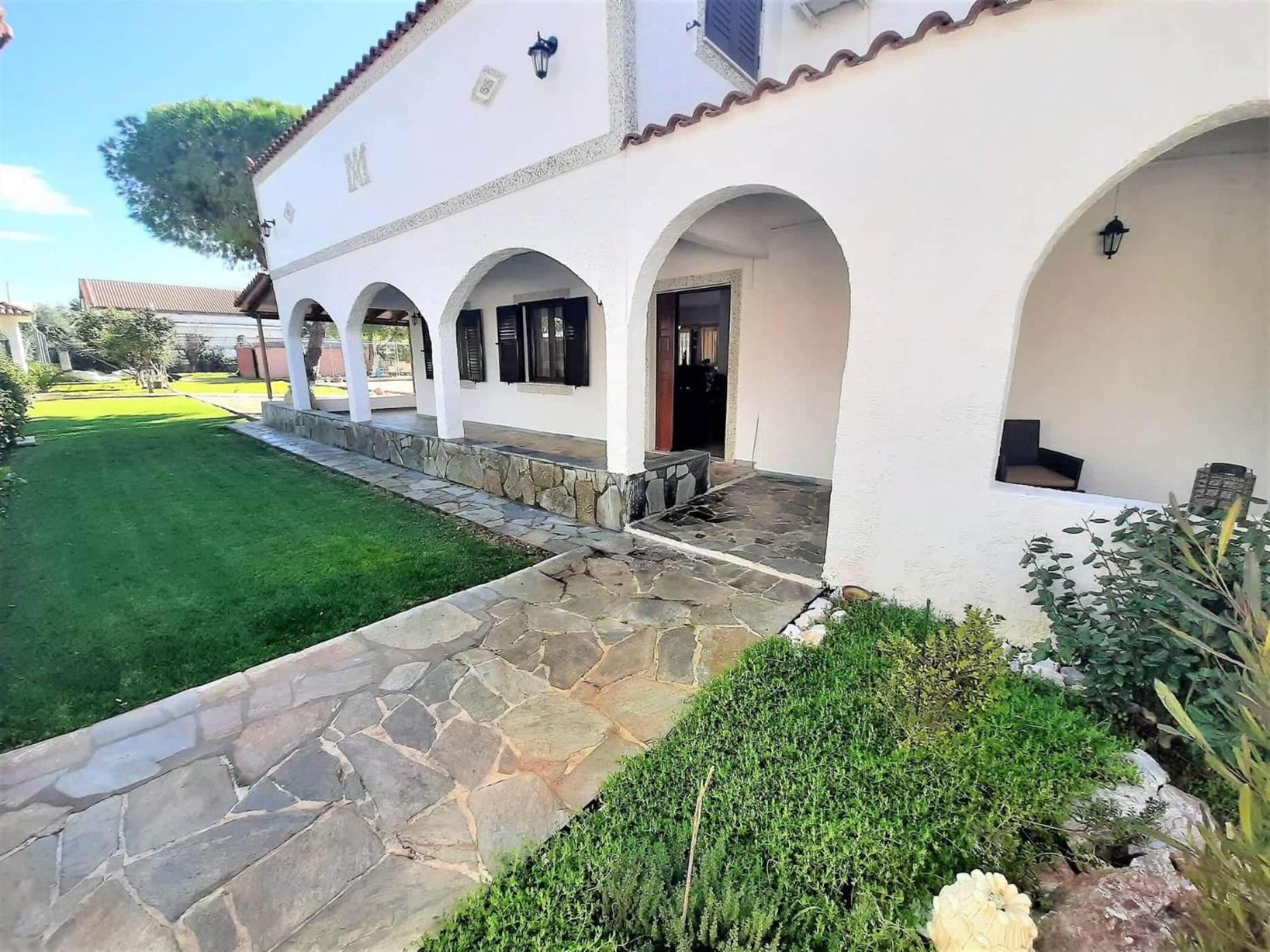 ARCHONTISSA Lagonisi villa