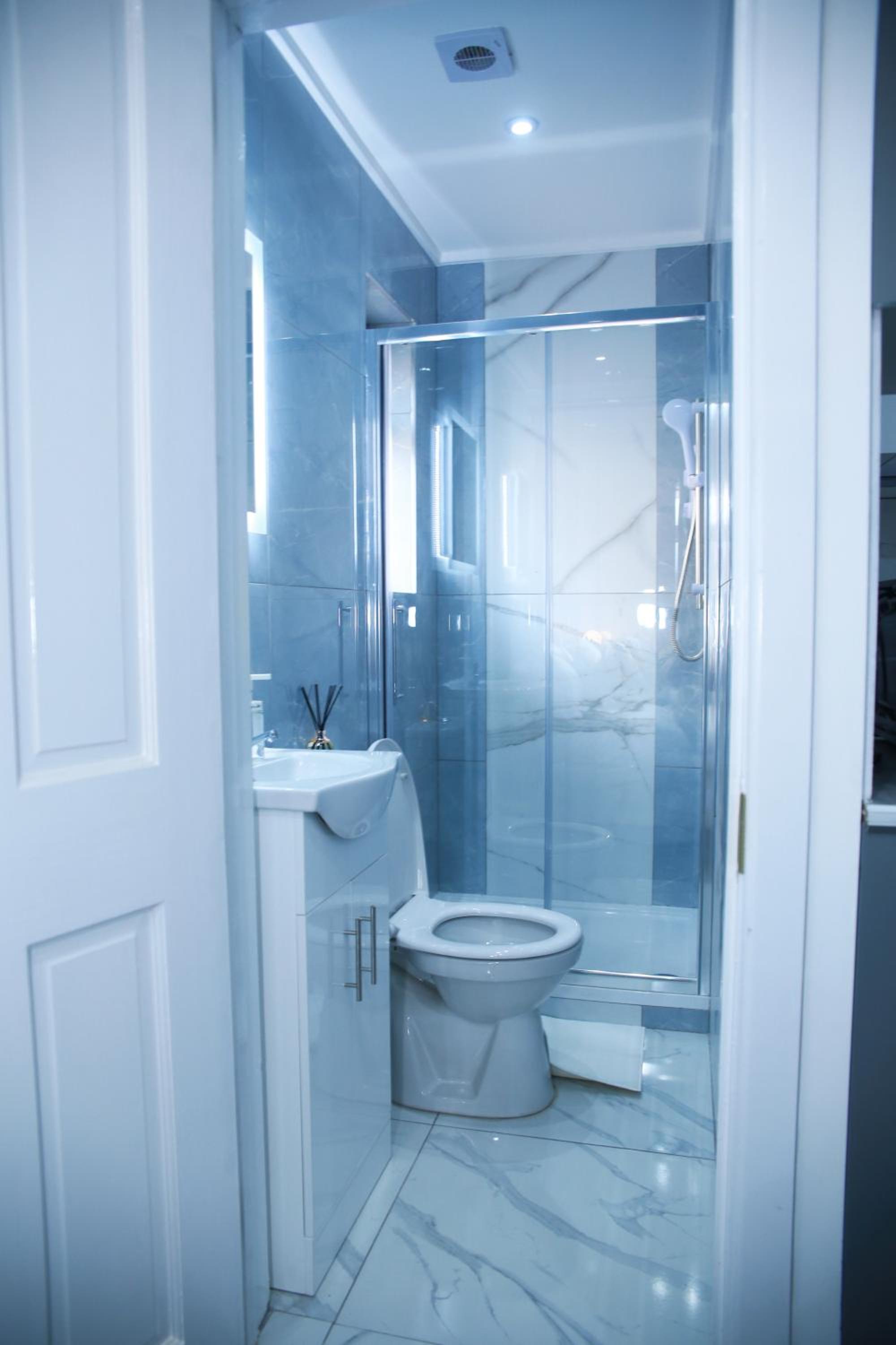 Apartment - Sleeps 5 & Free Parking