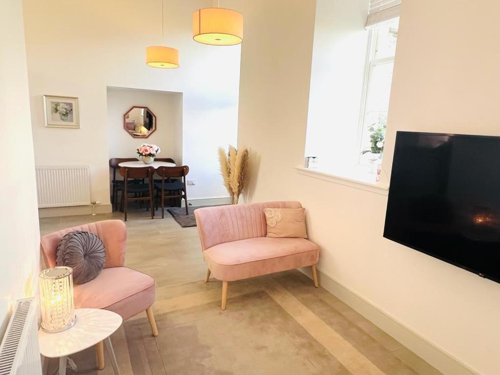 Great Glen Townhouse Inverness - Entire 3 Story Townhouse