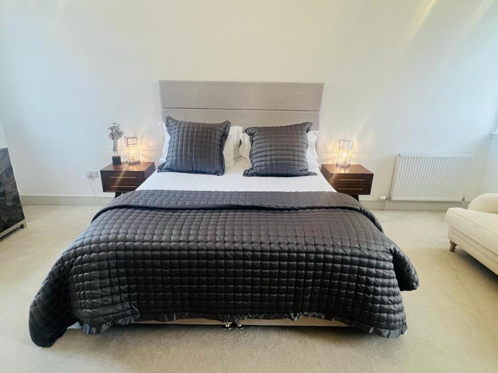 Great Glen Townhouse Inverness - Entire 3 Story Townhouse