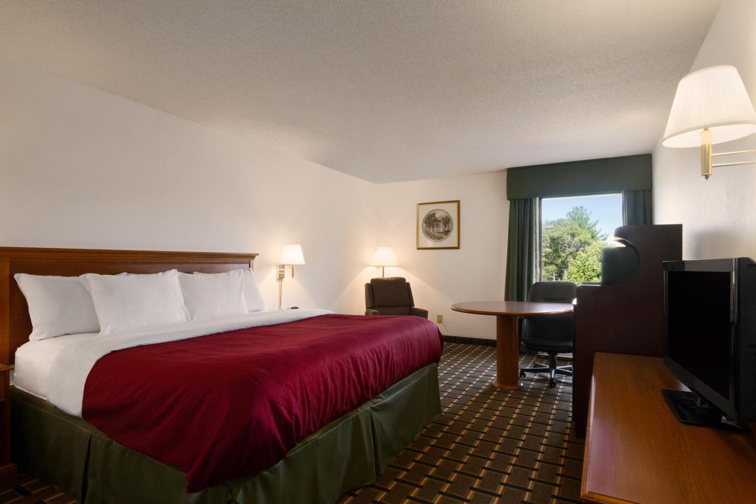 Baymont by Wyndham Crossville