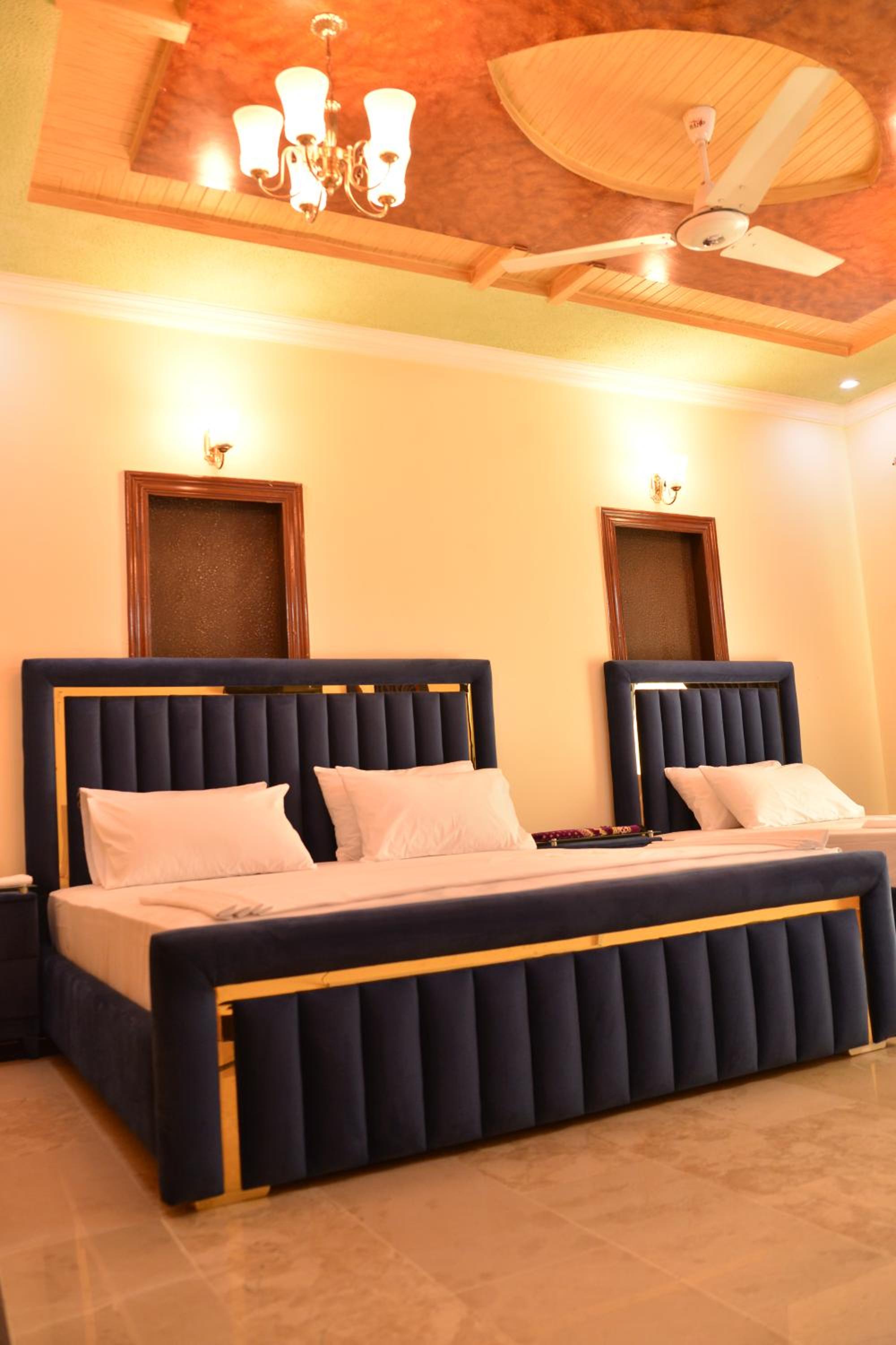 Redbury Guesthouse view 5