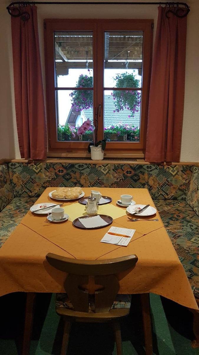 Pension Burgschroffen