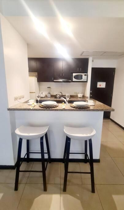 Ecusuites Empresarial Torre Sol II & Torre Medica 98 view 3