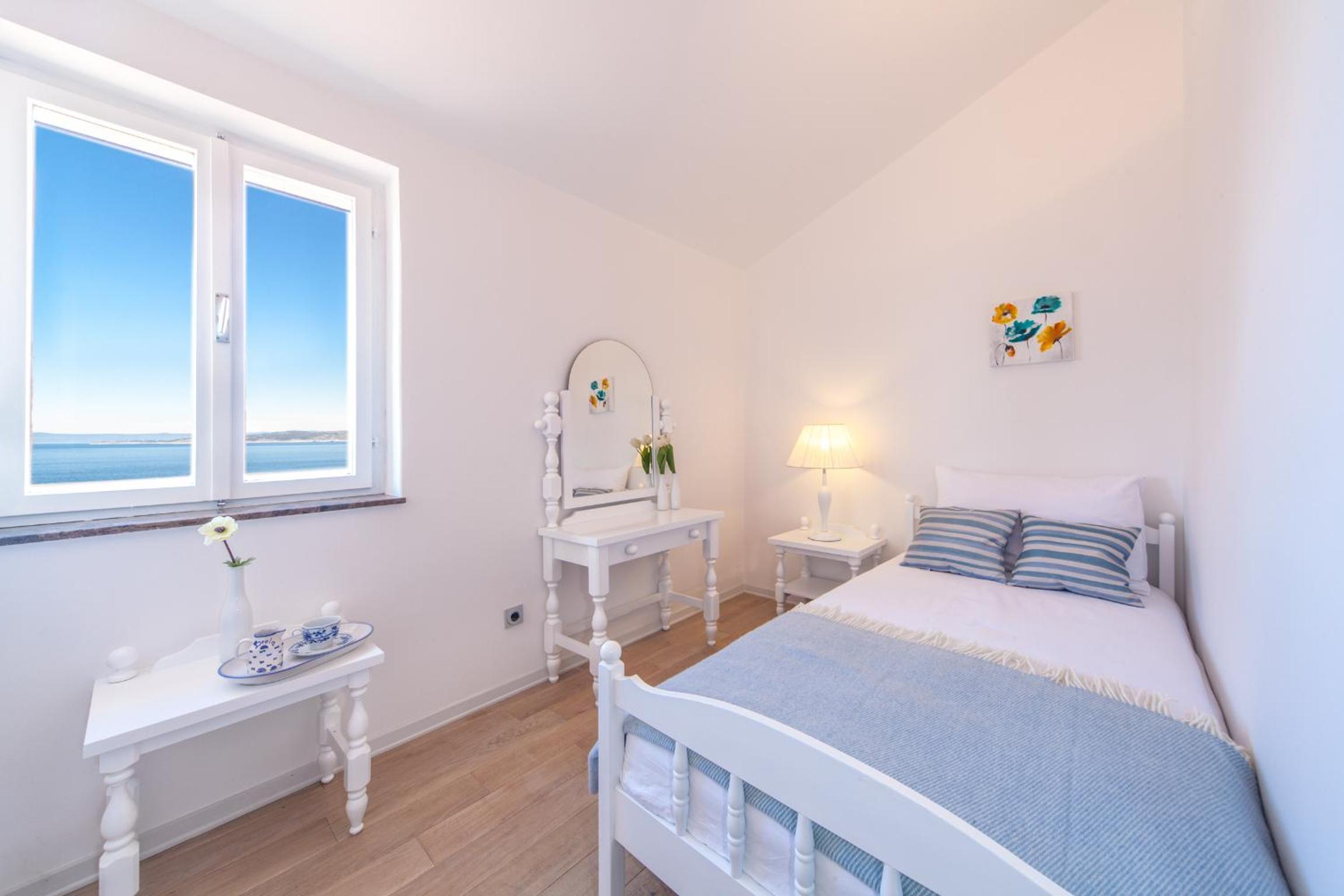 Villa Skalinada - Pool, Sea View & Private Path to Beach I Baška Voda