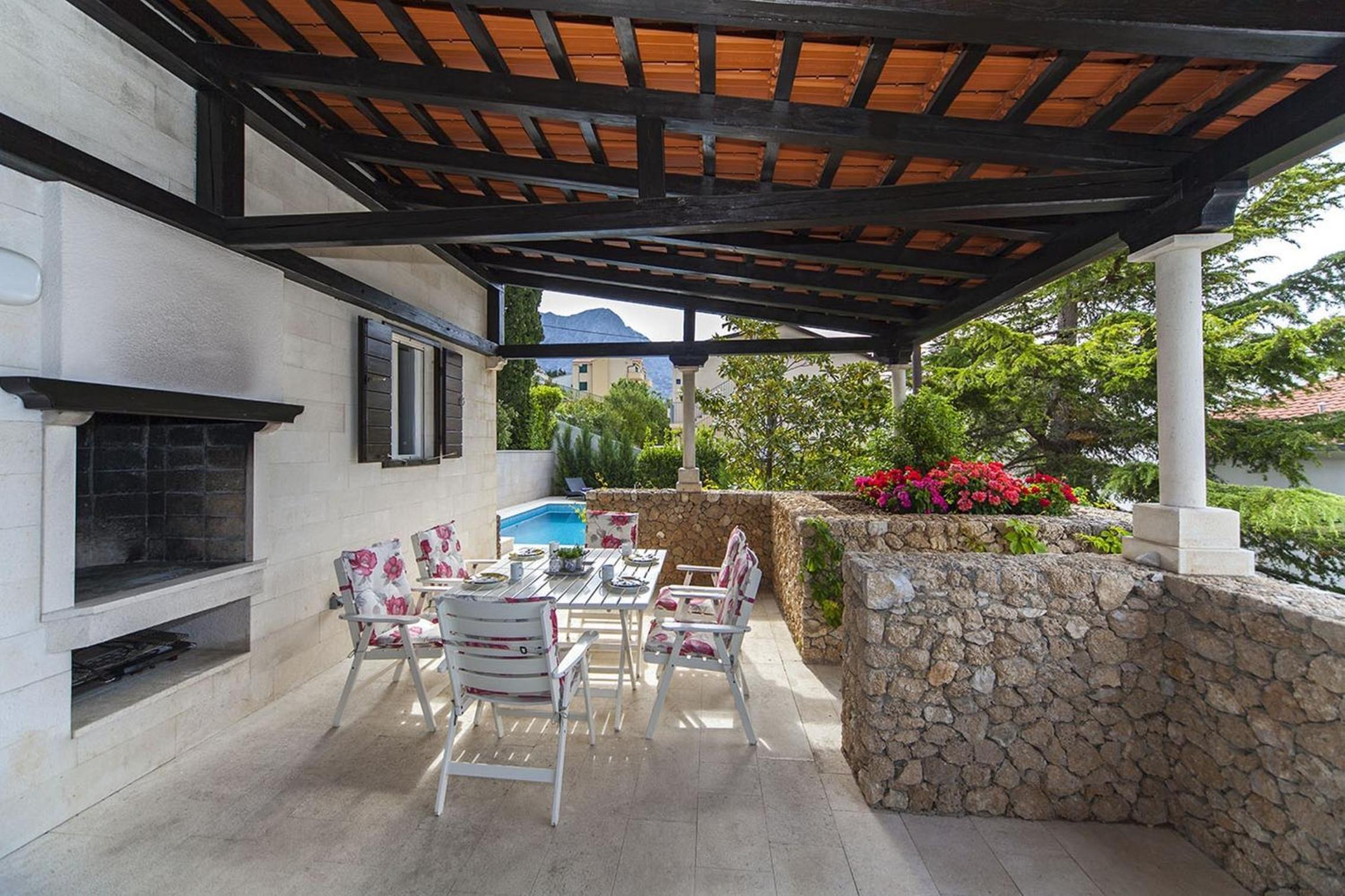 Villa Skalinada - Pool, Sea View & Private Path to Beach I Baška Voda