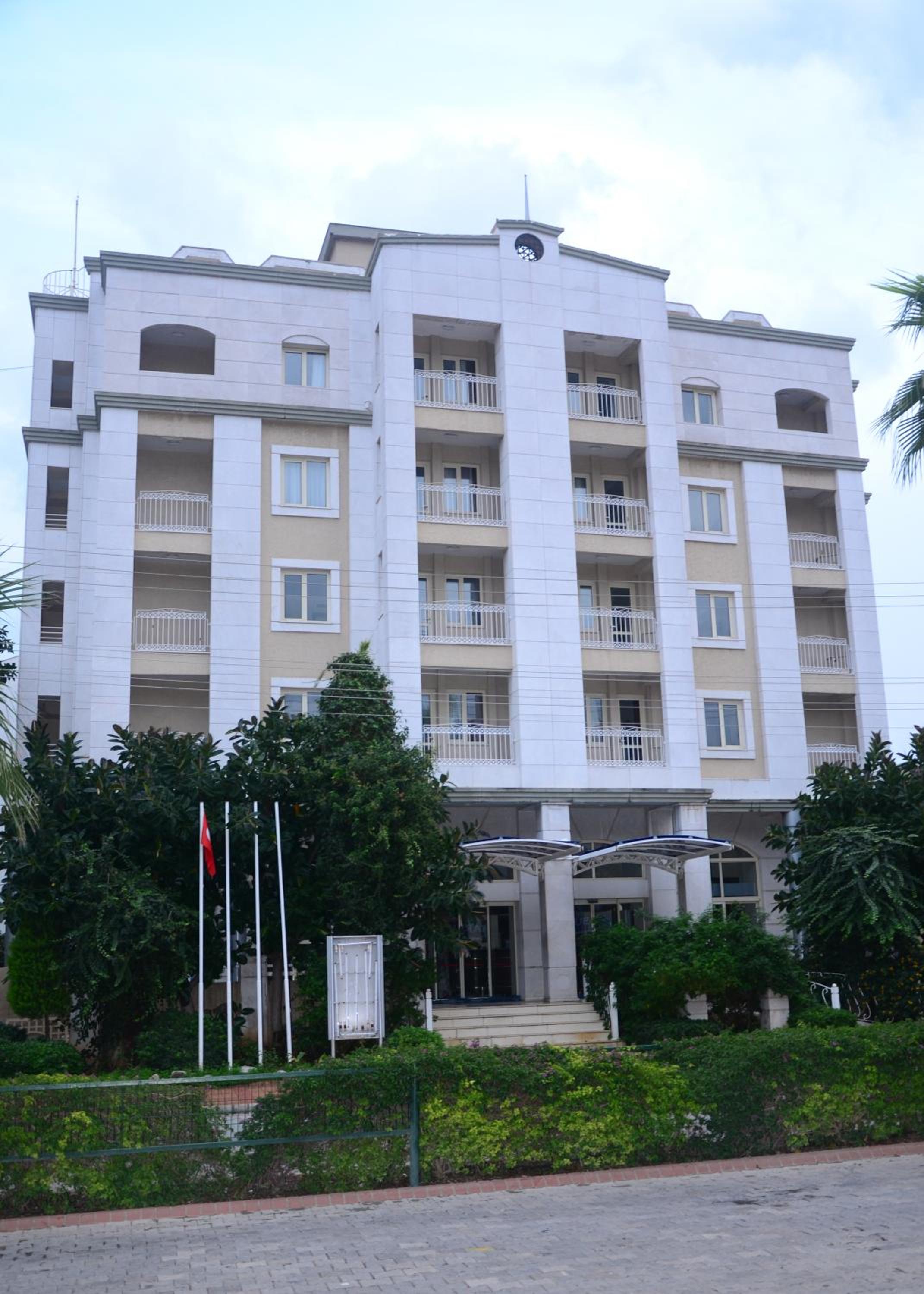 Almena Hotel - Image 23