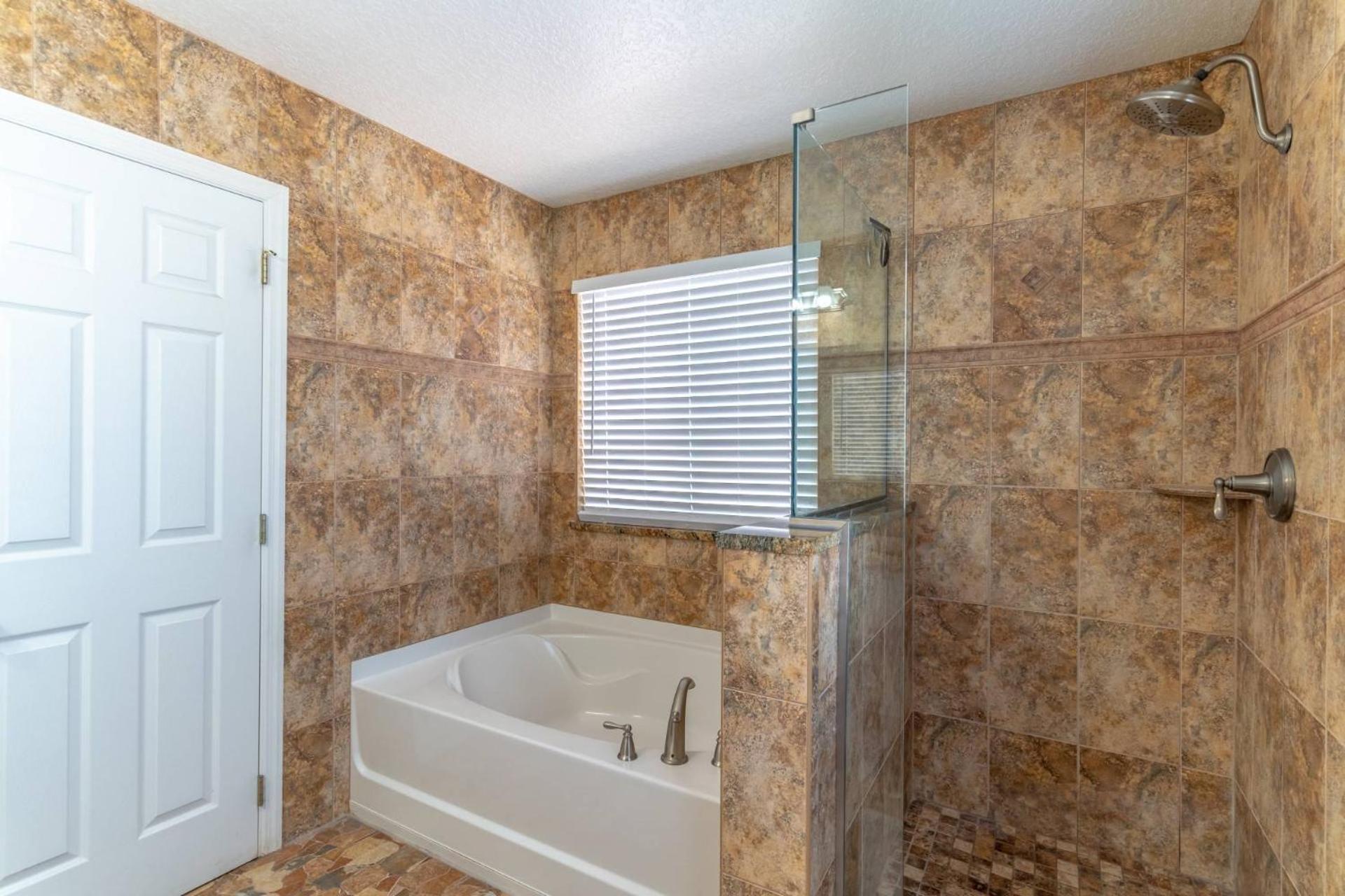 185 Winwood Bay