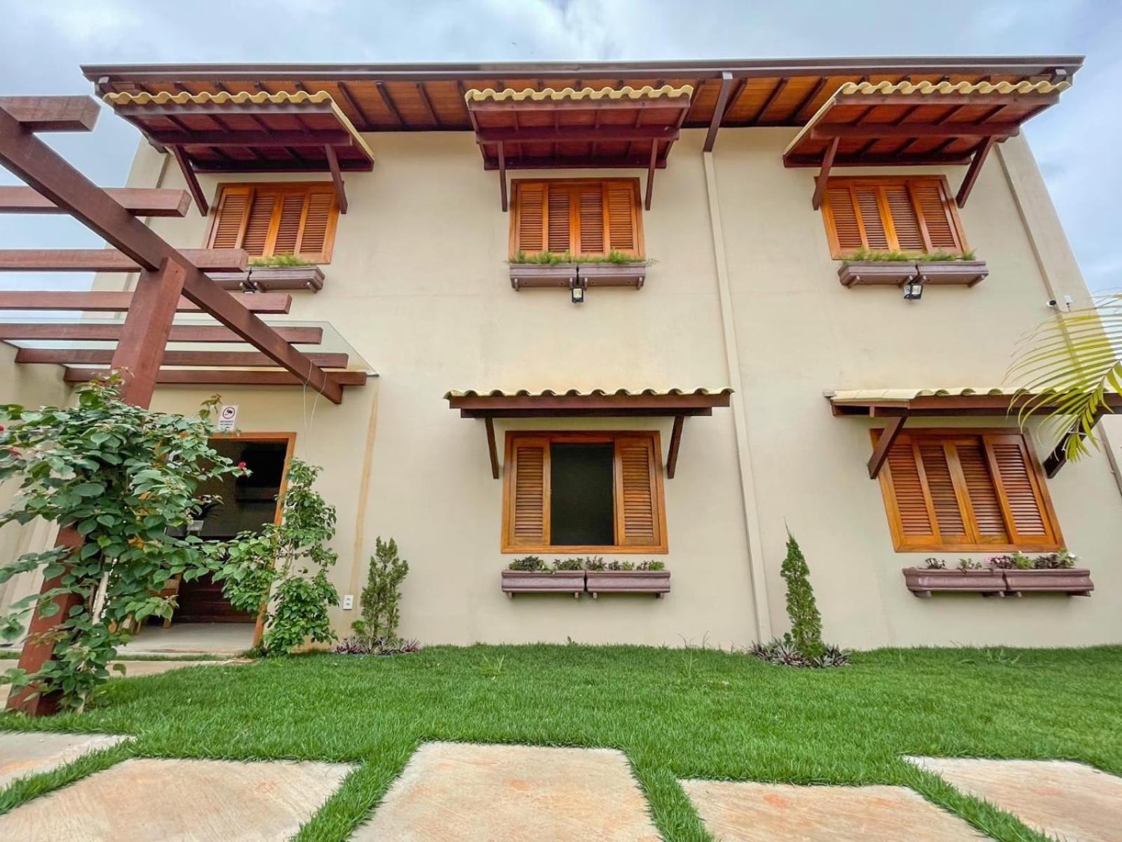 Maravilhosa casa com piscina em Capitólio-MG