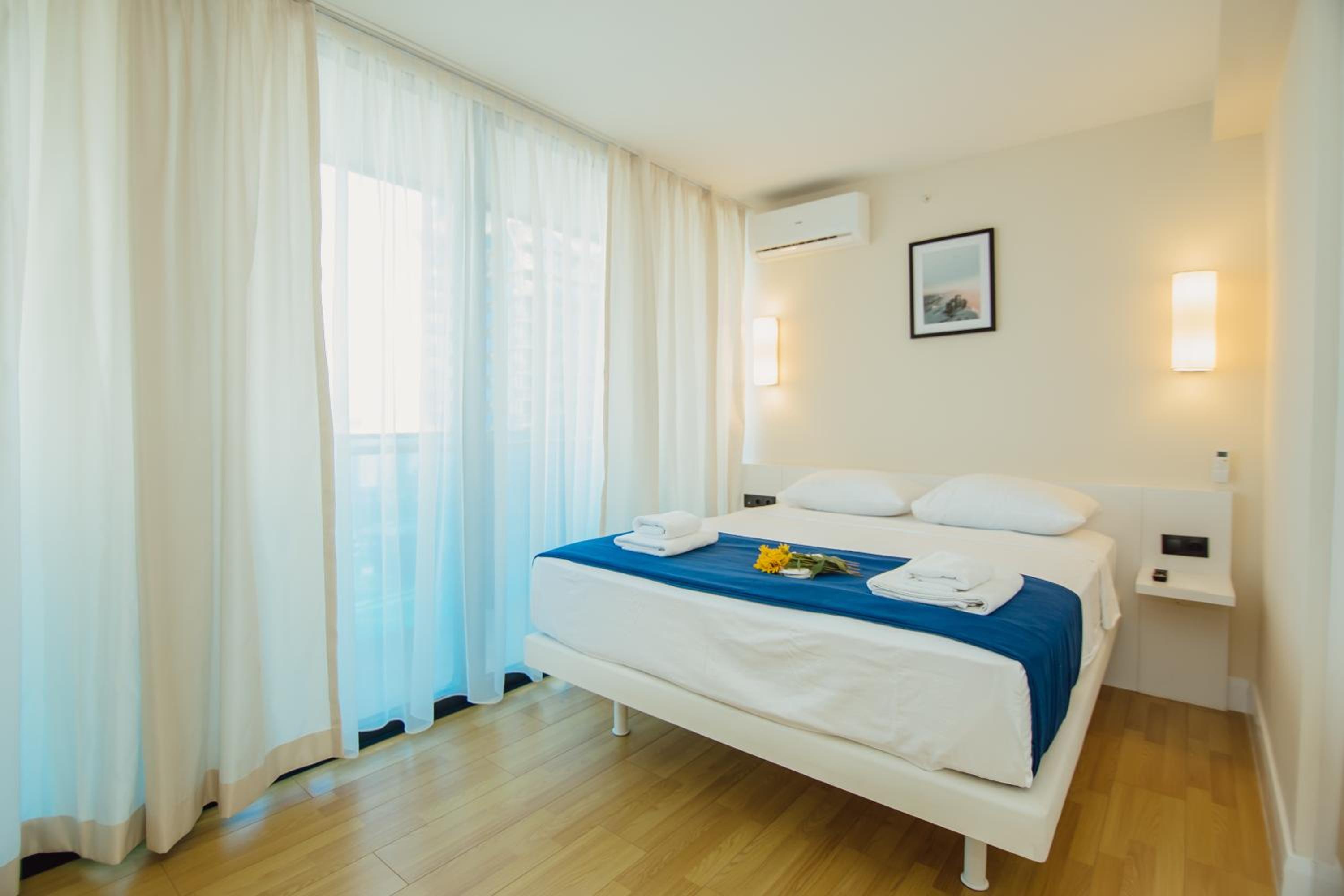 Blue-Panorama Hotel Orbi City view 5