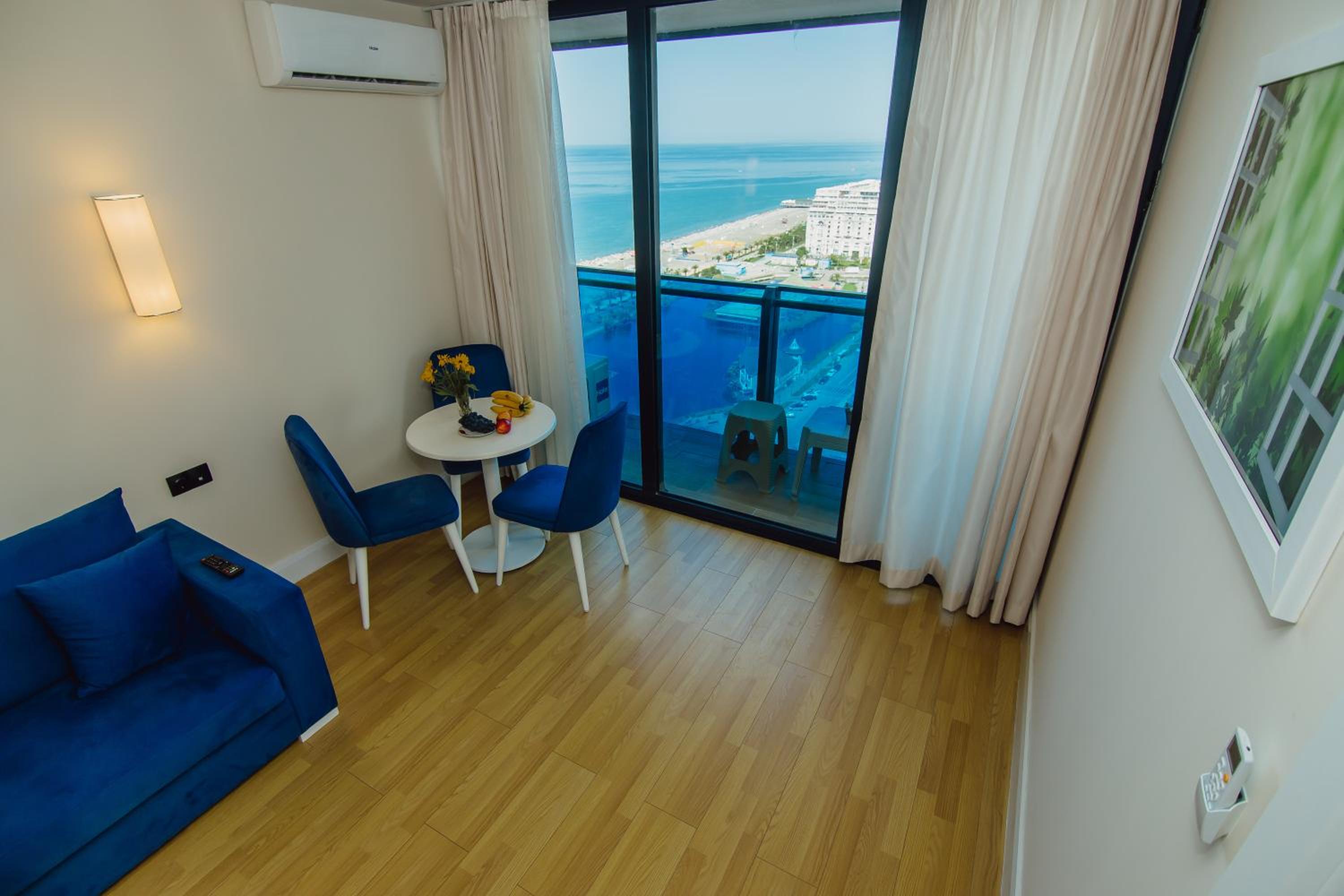 Blue-Panorama Hotel Orbi City view 3