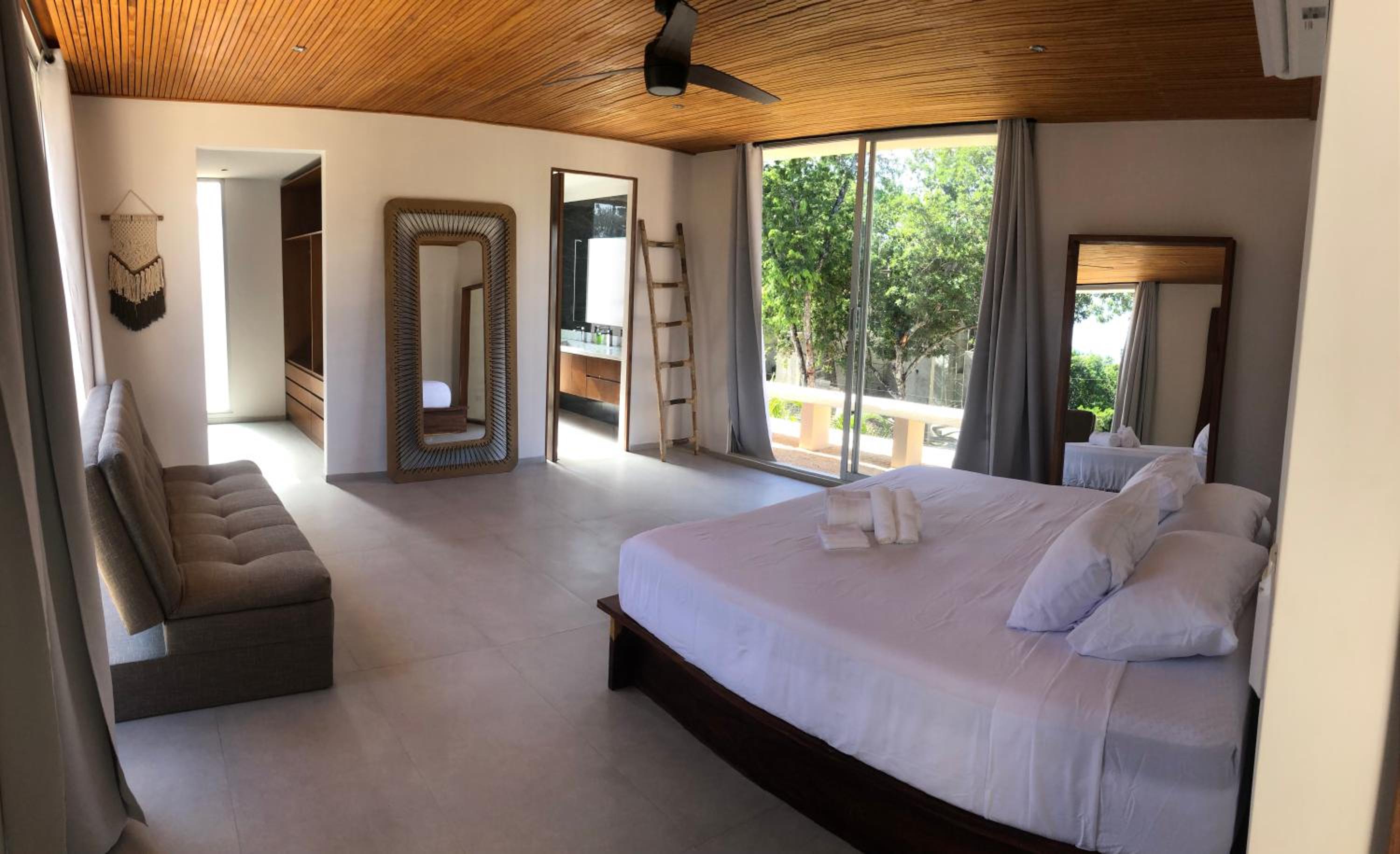 Photo 68