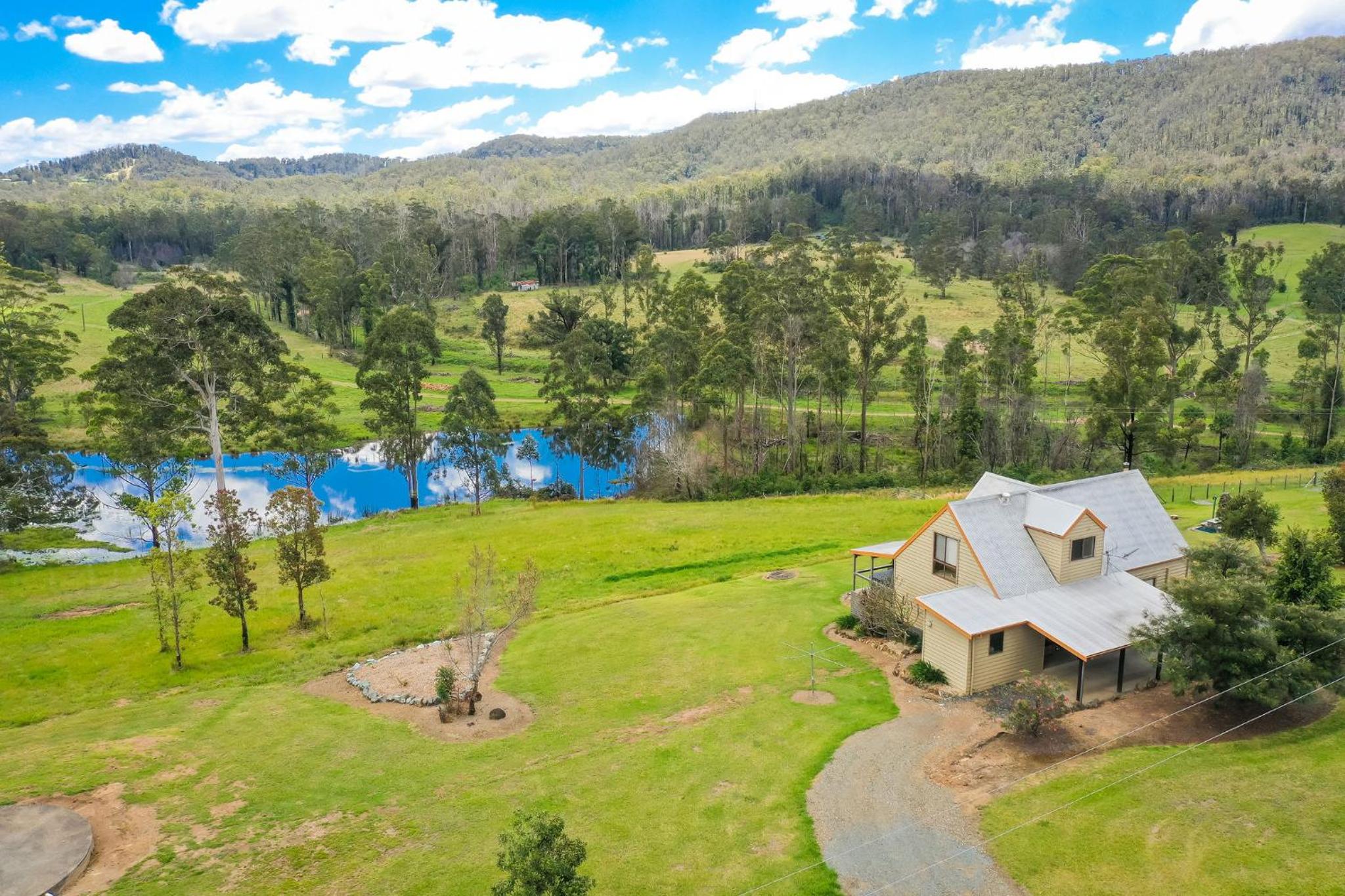 Clarendon Forest Retreat