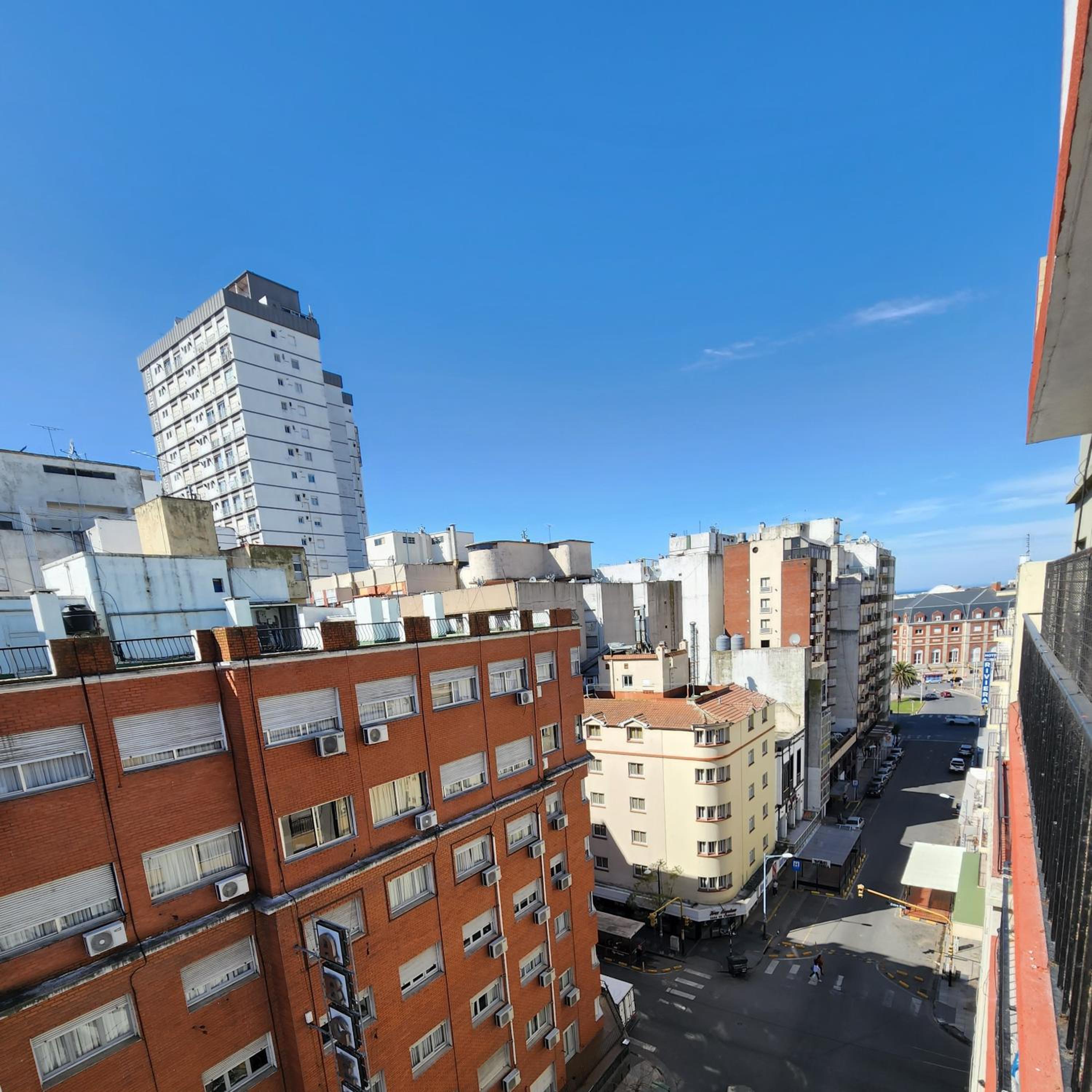 Ana Dpto- SE RESERVA CON SEÑA INMEDIATA- Pleno centro- Solo para residentes en Argentina